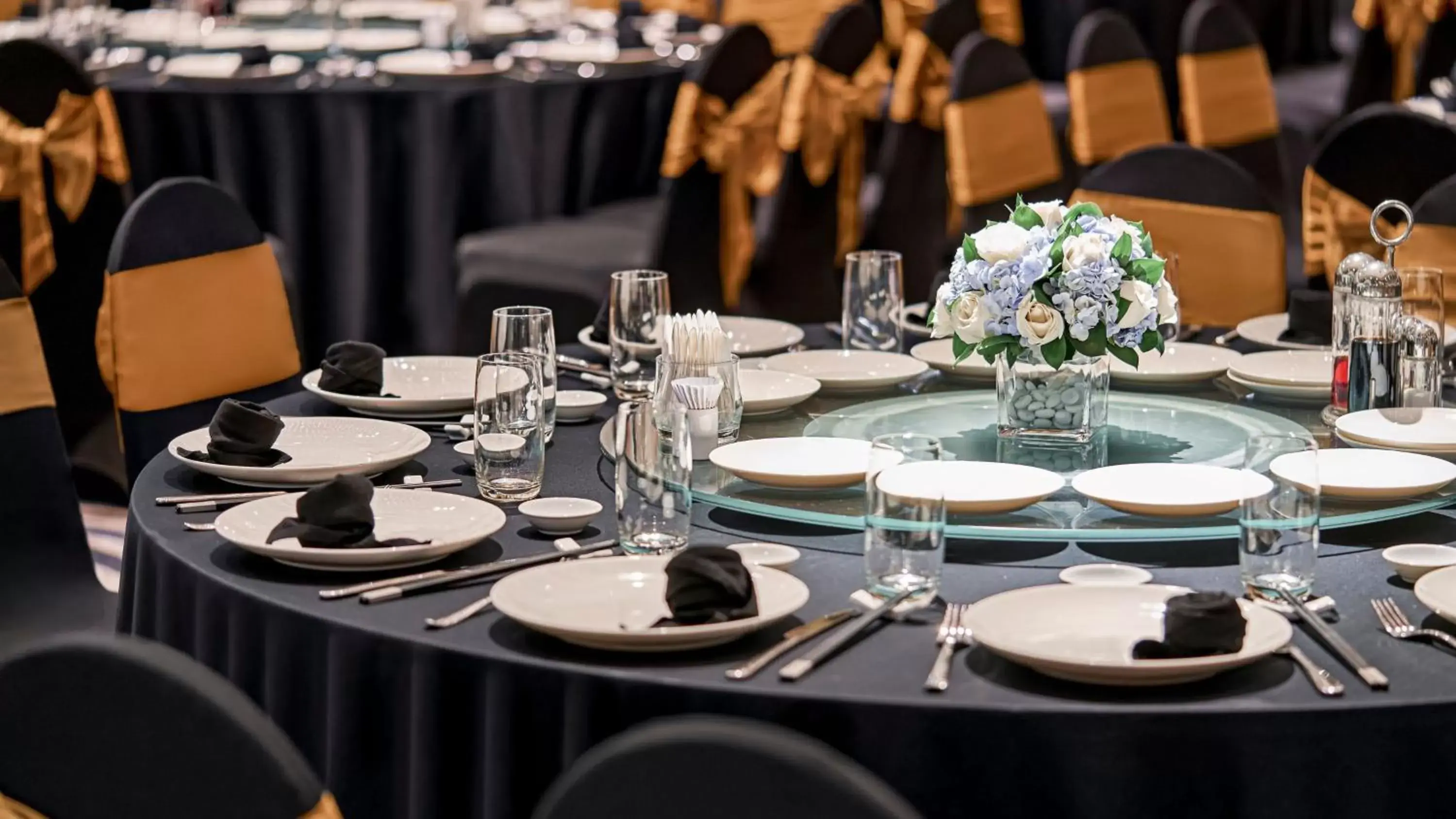 Banquet/Function facilities, Restaurant/Places to Eat in InterContinental Residences Saigon, an IHG Hotel