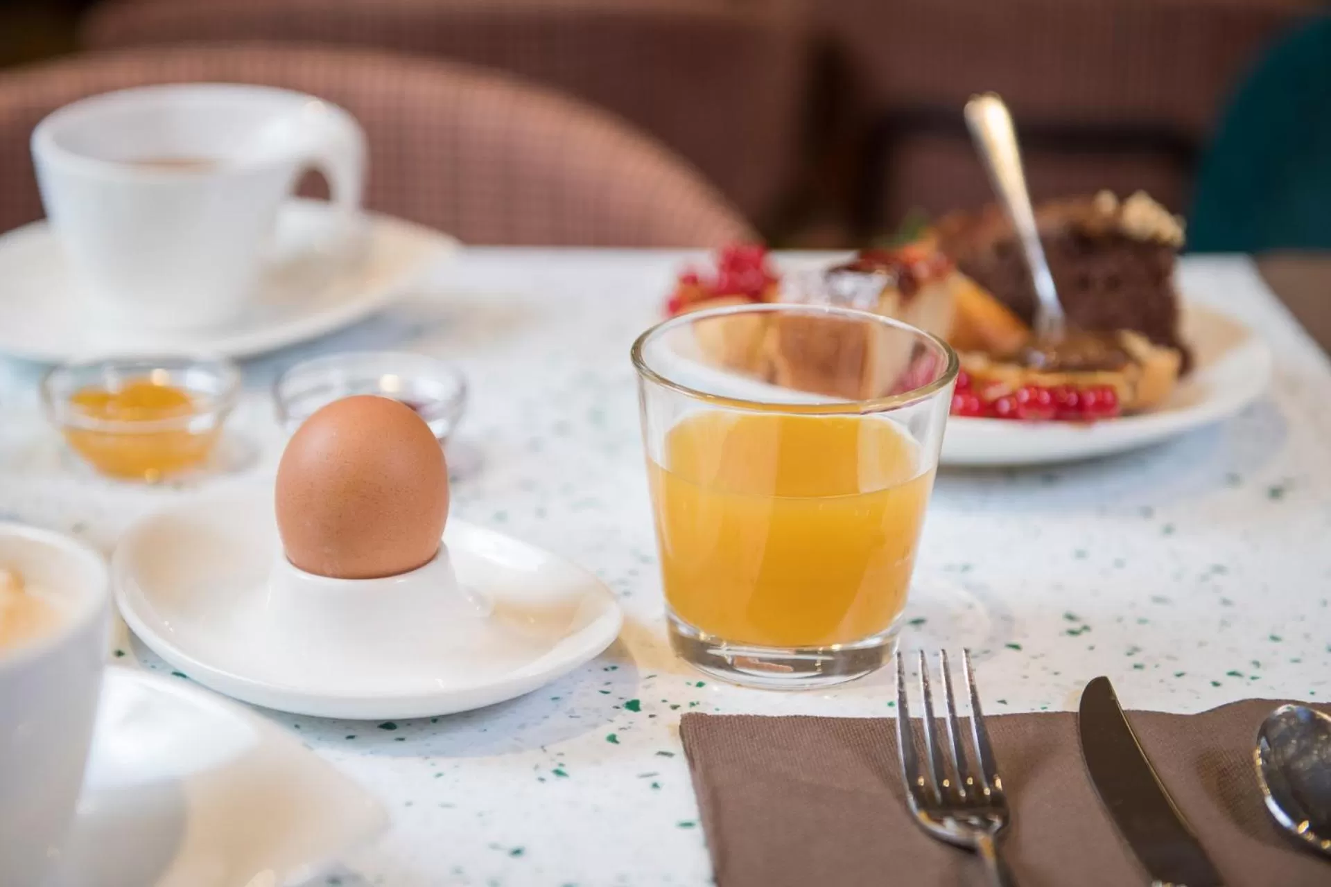 Food and drinks in Hotel Canada