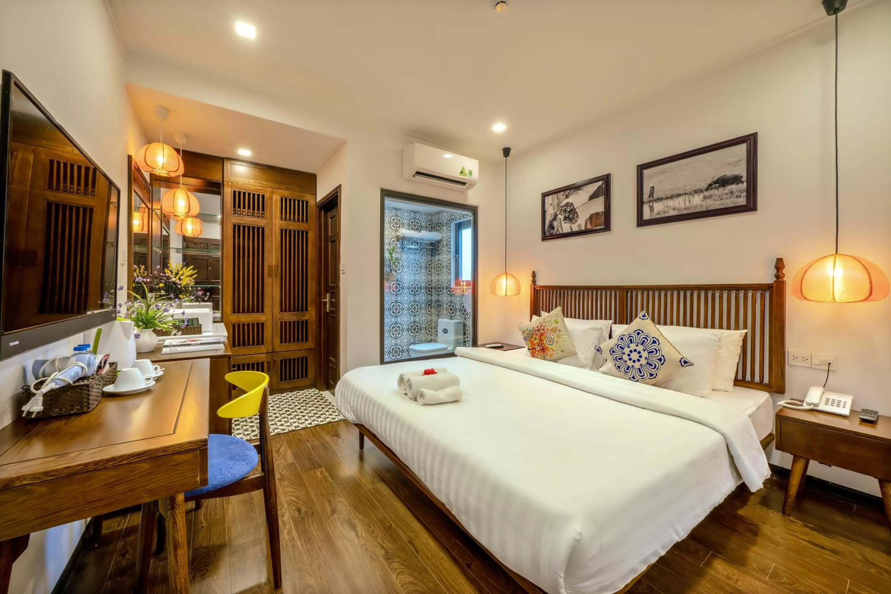 Photo of the whole room, Bed in Son Trang Hotel Hoi An