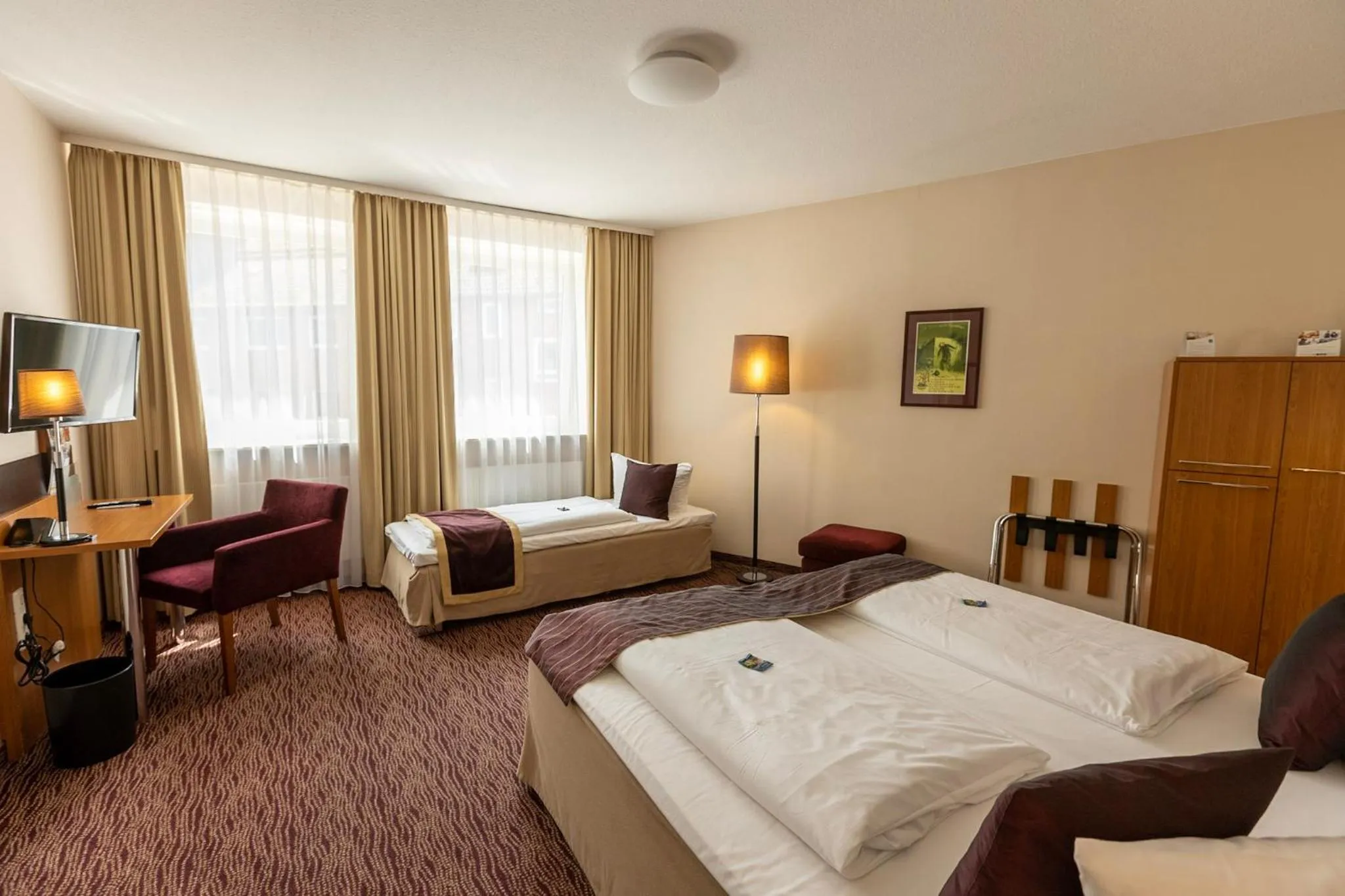 Bedroom, Bed in Comfort Hotel tom Kyle