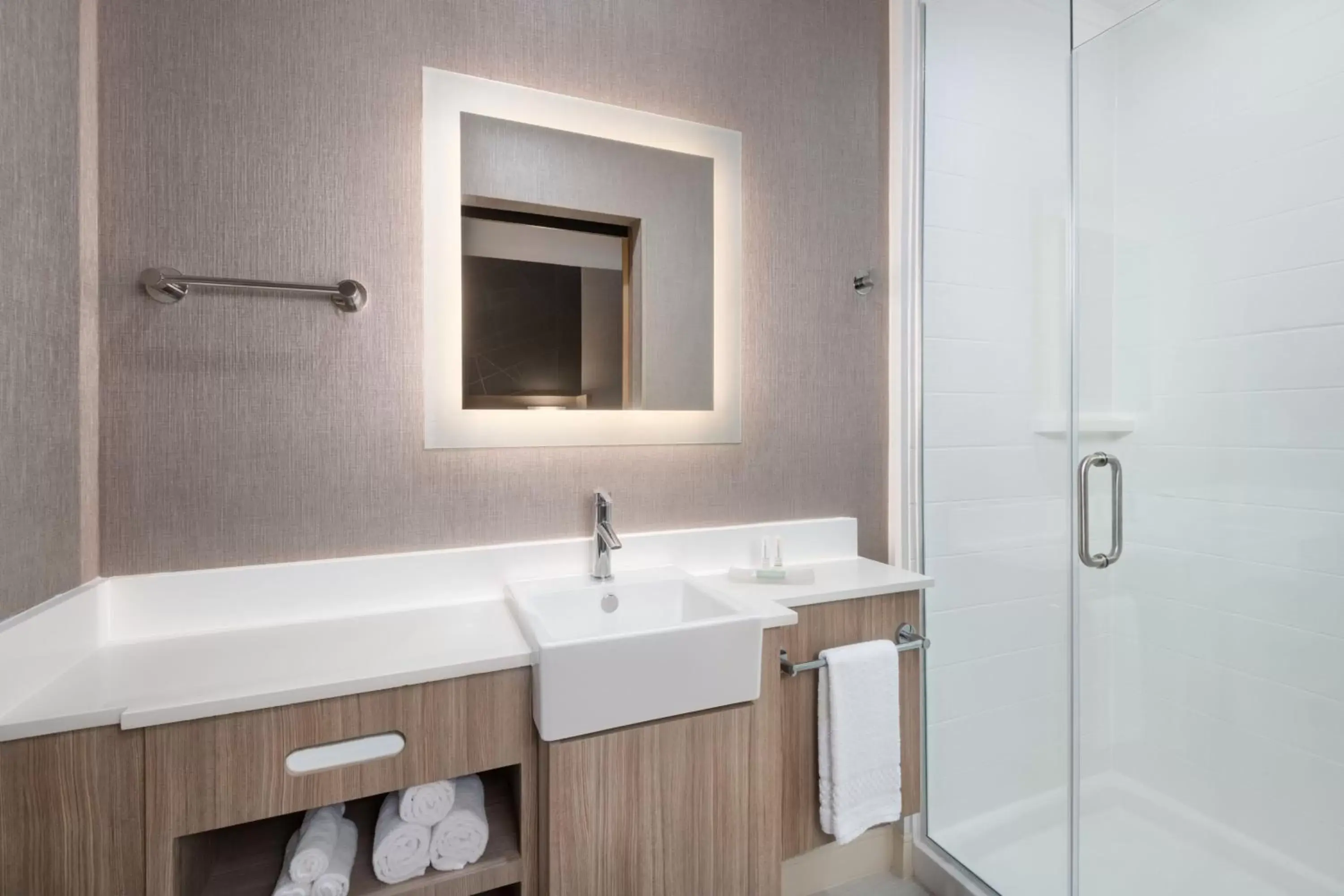Bathroom in SpringHill Suites by Marriott Weatherford Willow Park
