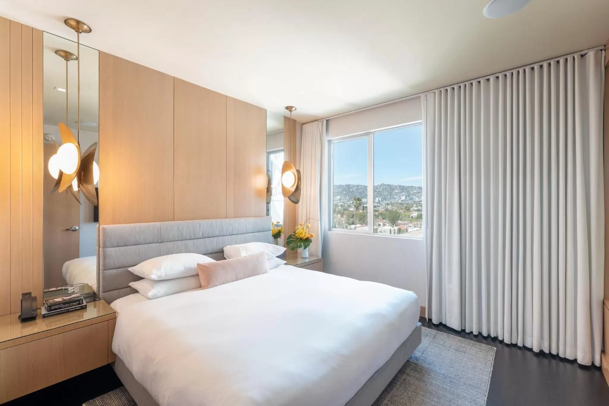 Bedroom, Bed in Kimpton Hotel Wilshire by IHG