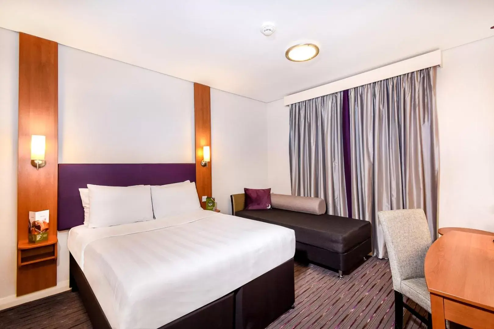 Double Room - Free DXB Airport Shuttle Every 30 mins to T3 & T1 in Premier Inn Dubai International Airport
