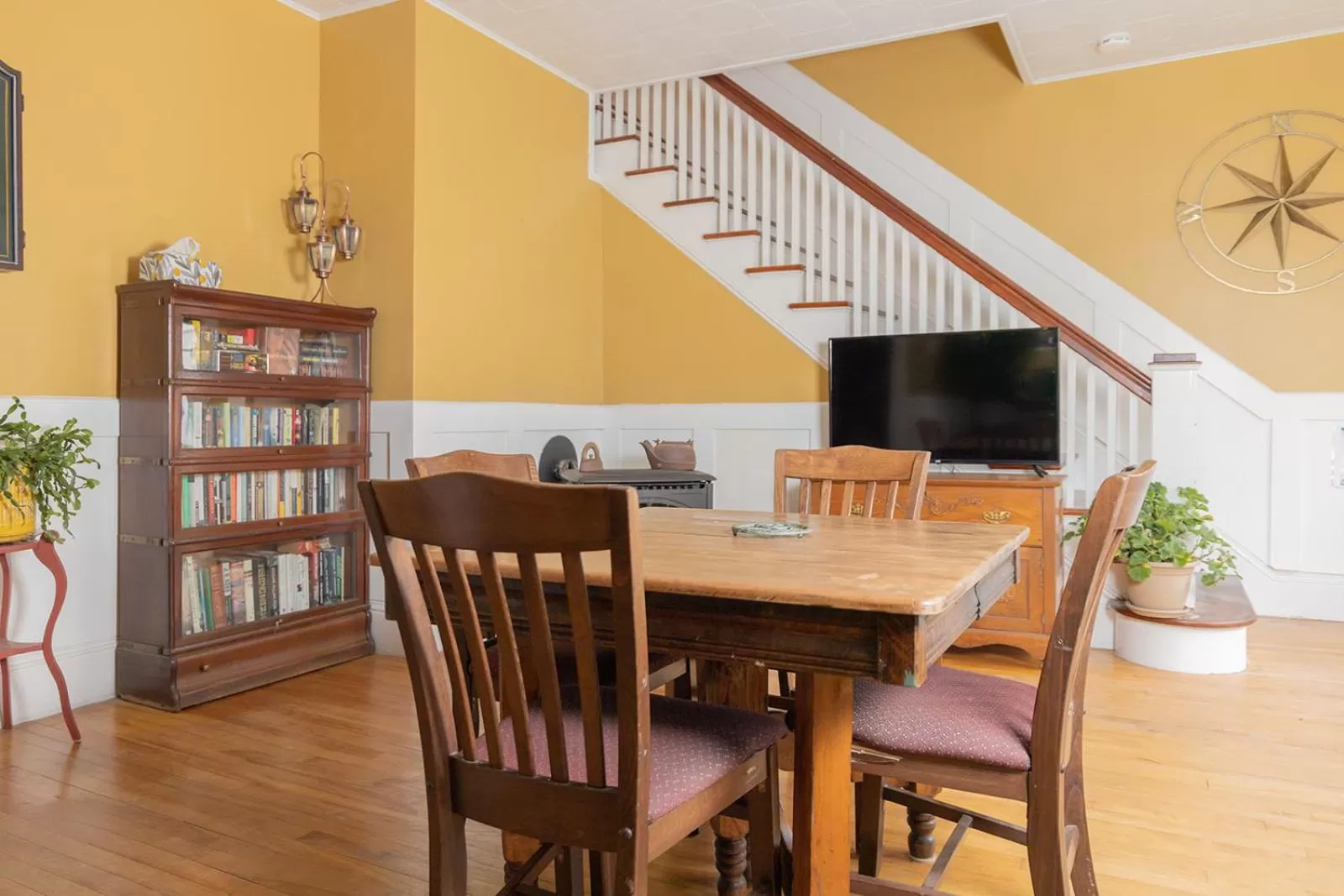 Dining Area in The Olde Anchor Bed & Breakfast