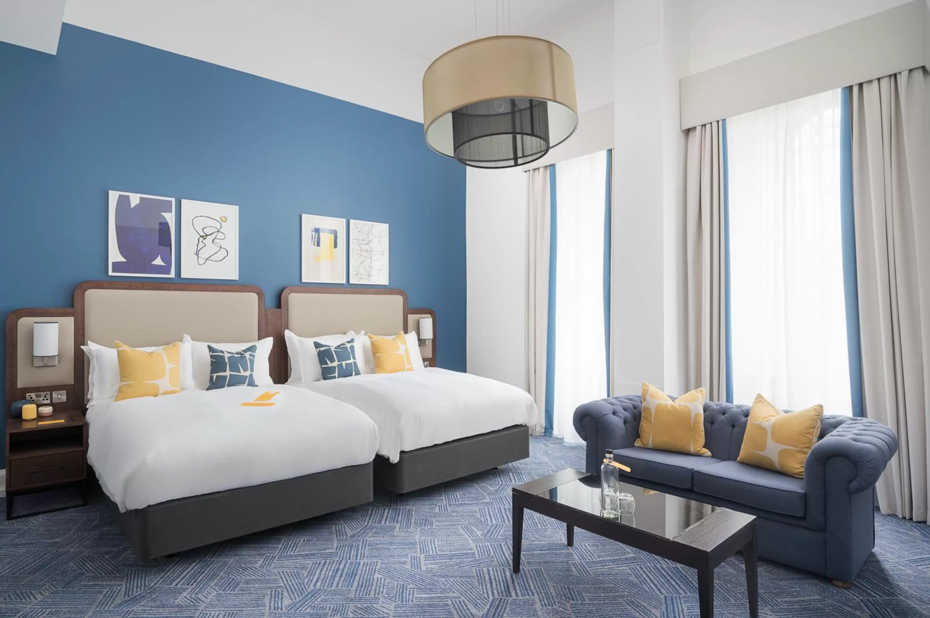 Bed in voco Grand Central Glasgow by IHG