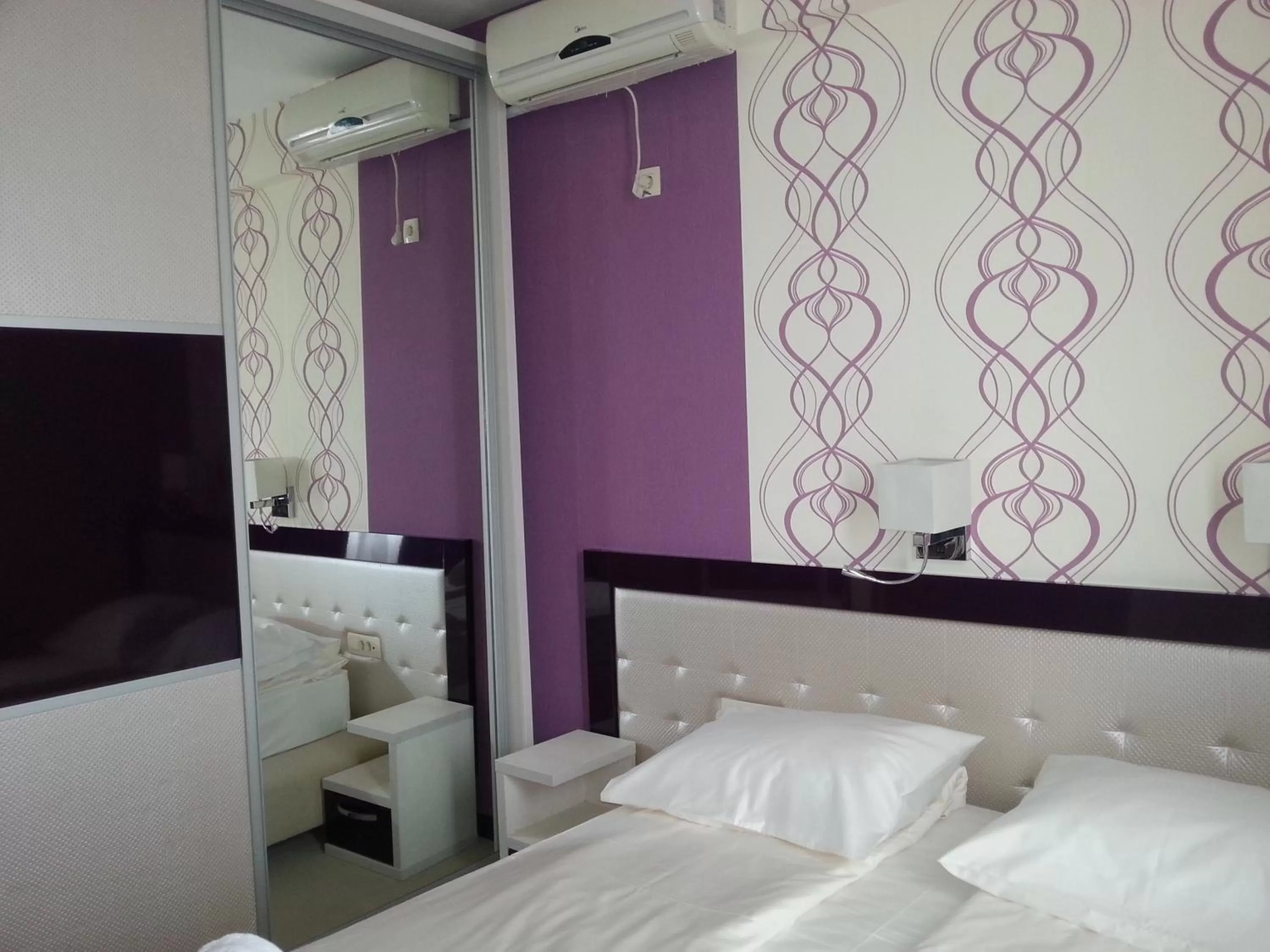 Bed in Hotel Crnogorska Kuća