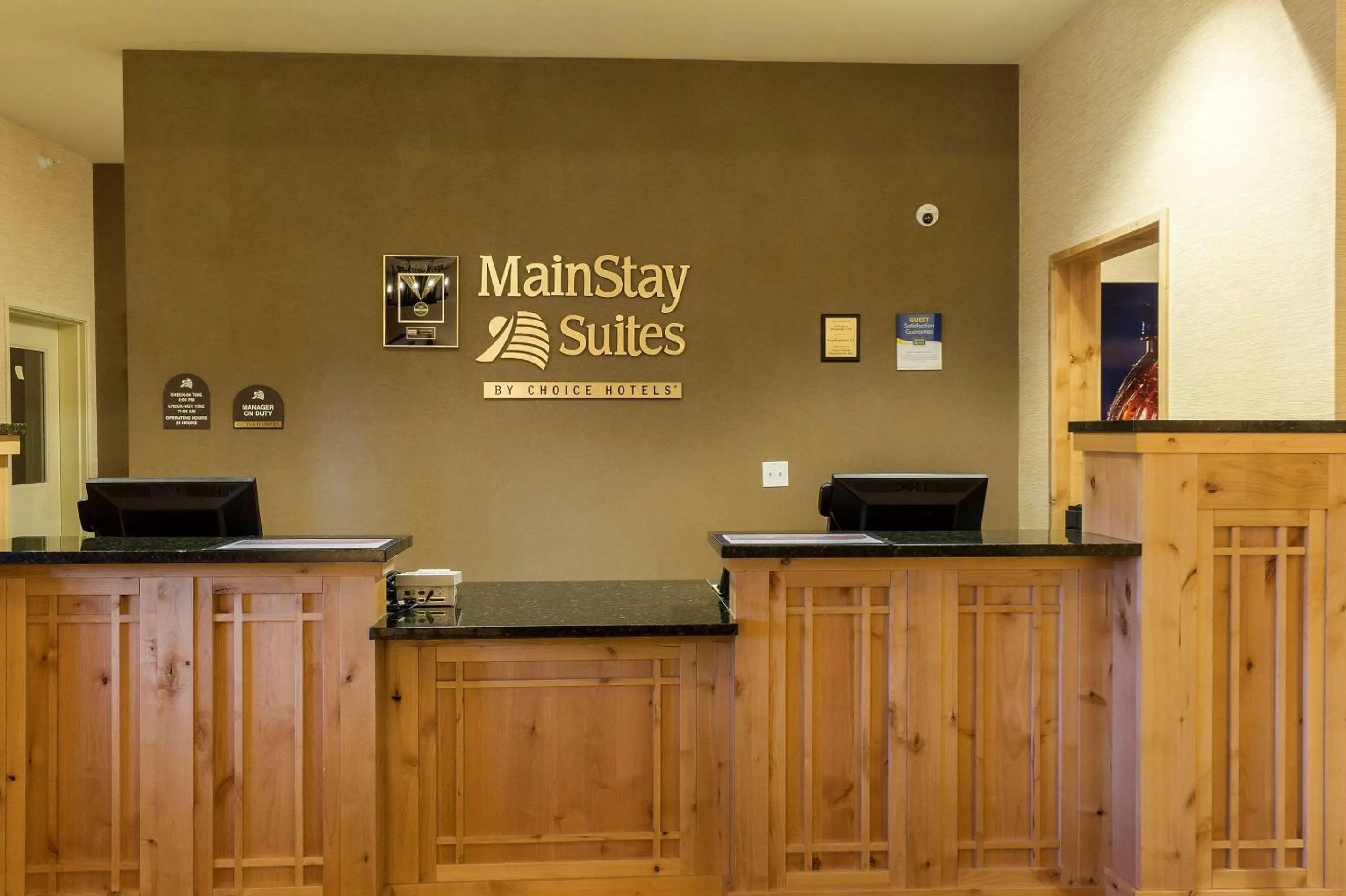 Lobby or reception in MainStay Suites Williston