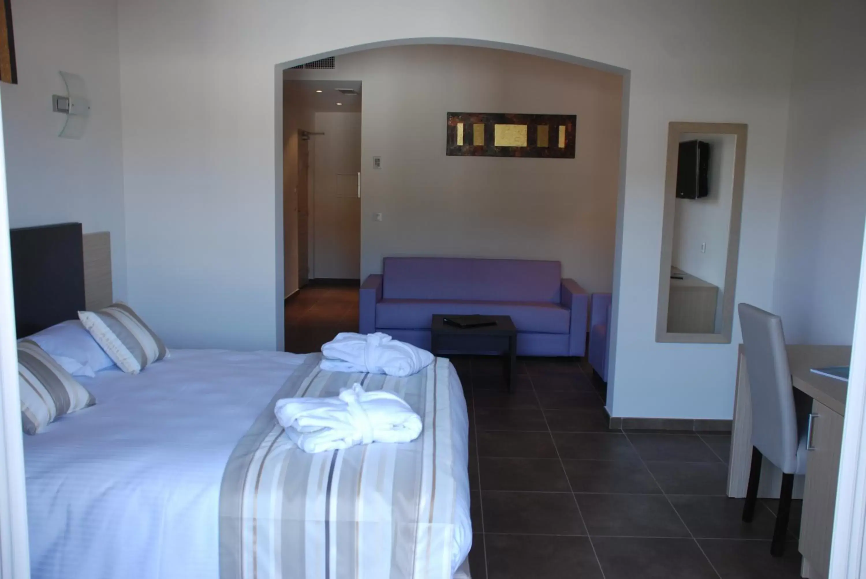 Photo of the whole room, Bed in Hôtel A Madonetta