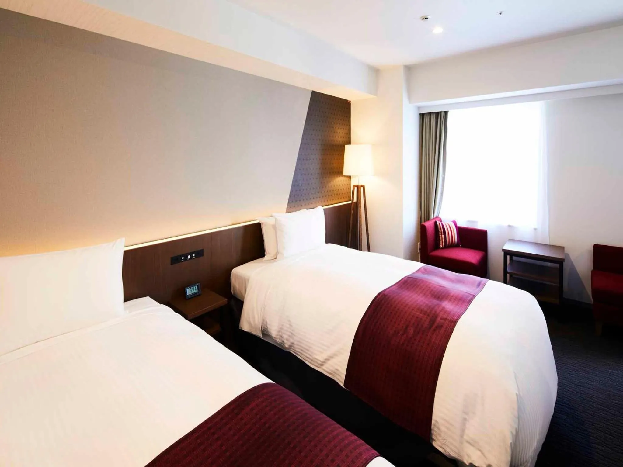 Photo of the whole room, Bed in Hotel Intergate Tokyo Kyobashi