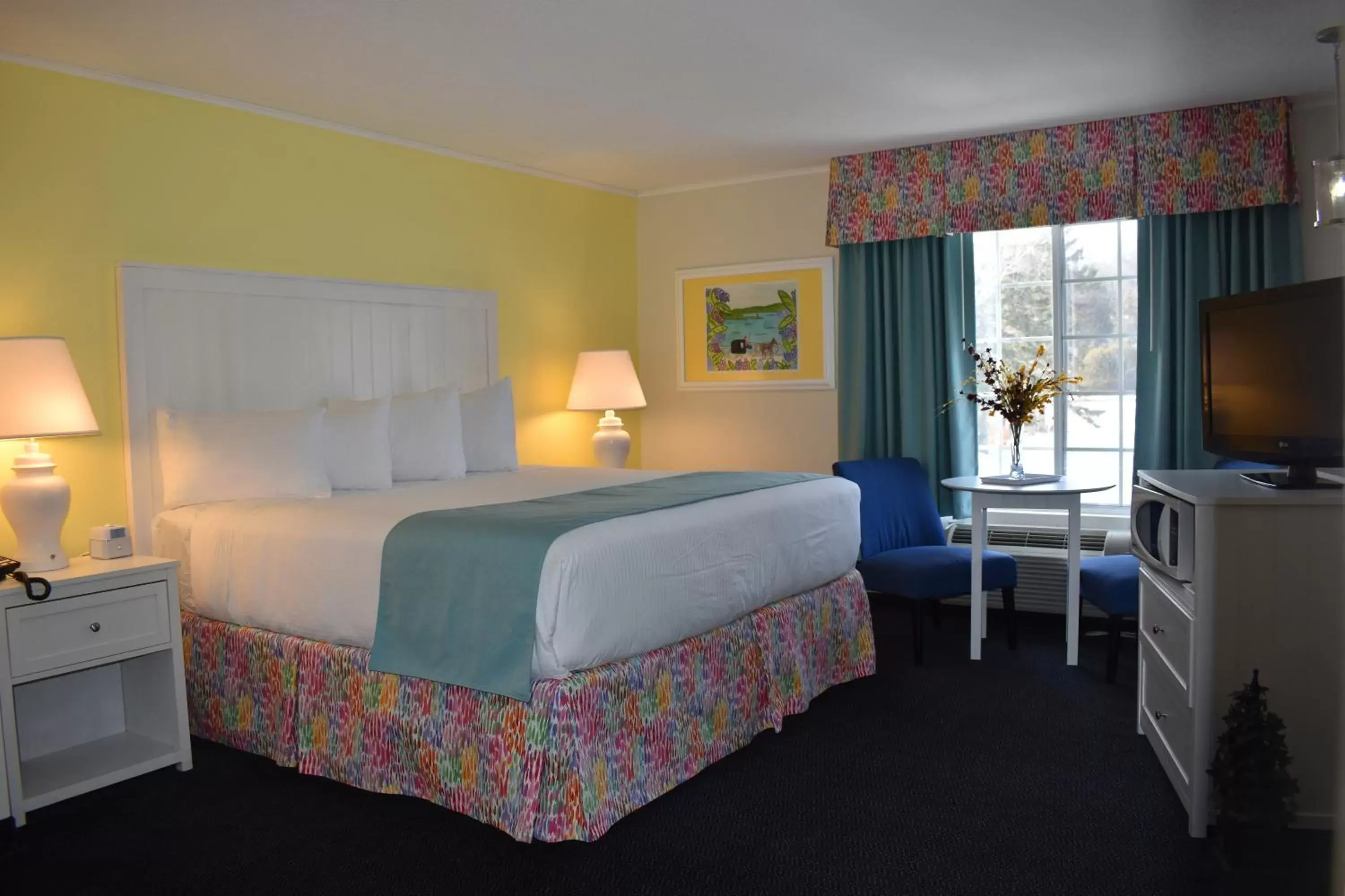 Bed in Breakers Resort - Lakeside