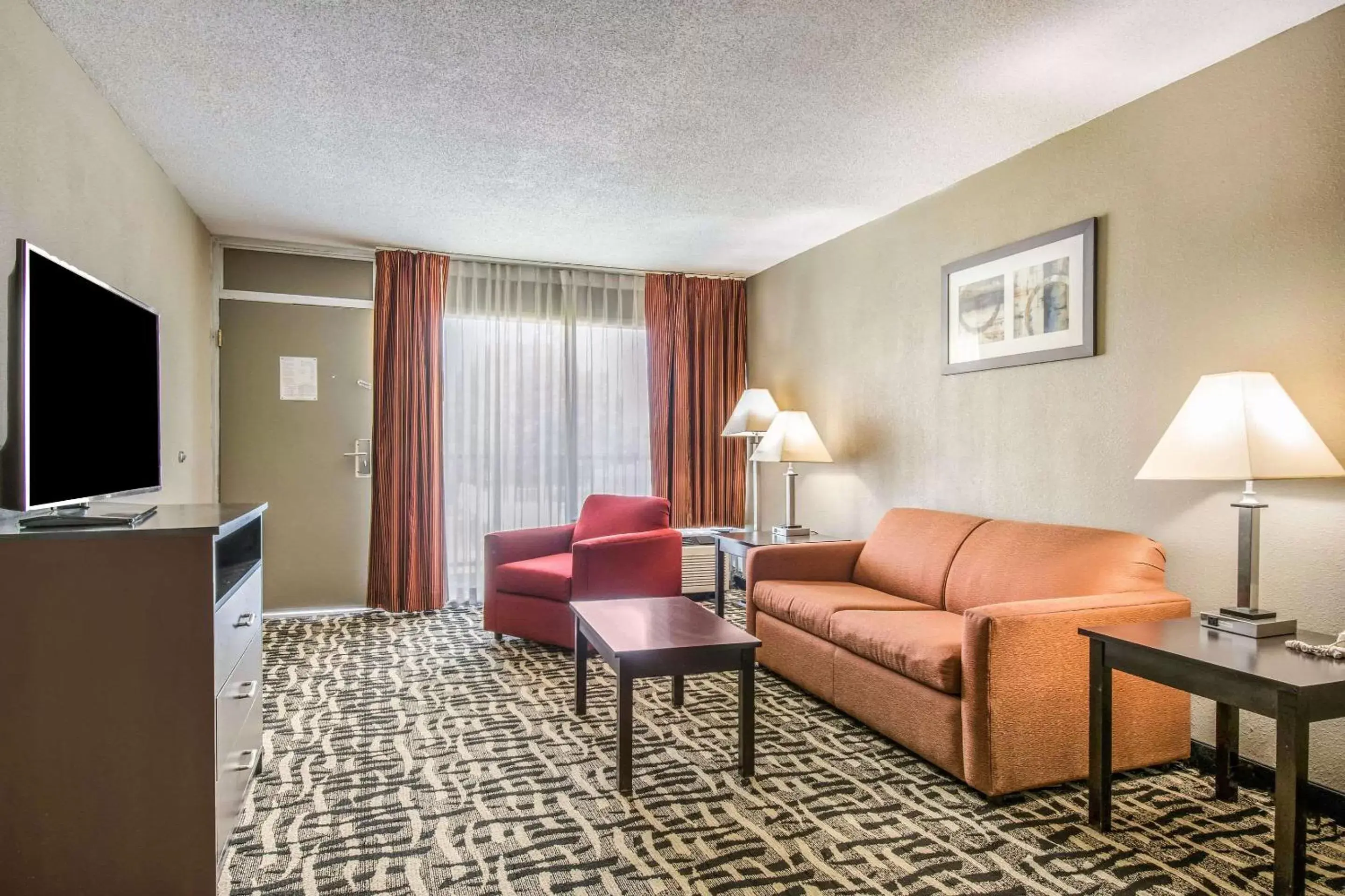 Photo of the whole room, Seating Area in Quality Inn & Suites York