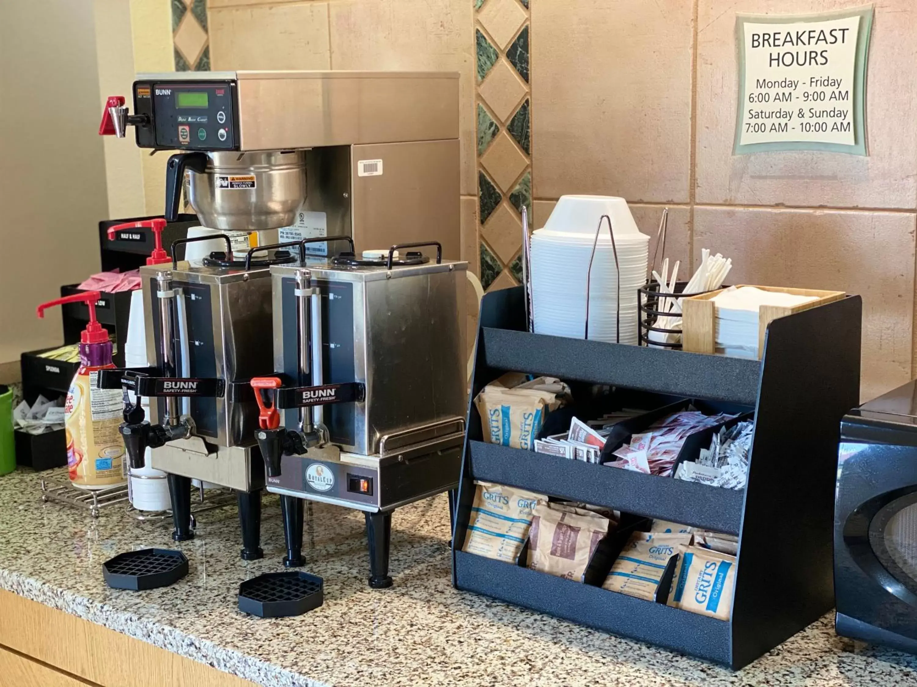 Lobby or reception in La Quinta Inn by Wyndham Tyler Lobby or reception in La Quinta Inn by Wyndham Tyler