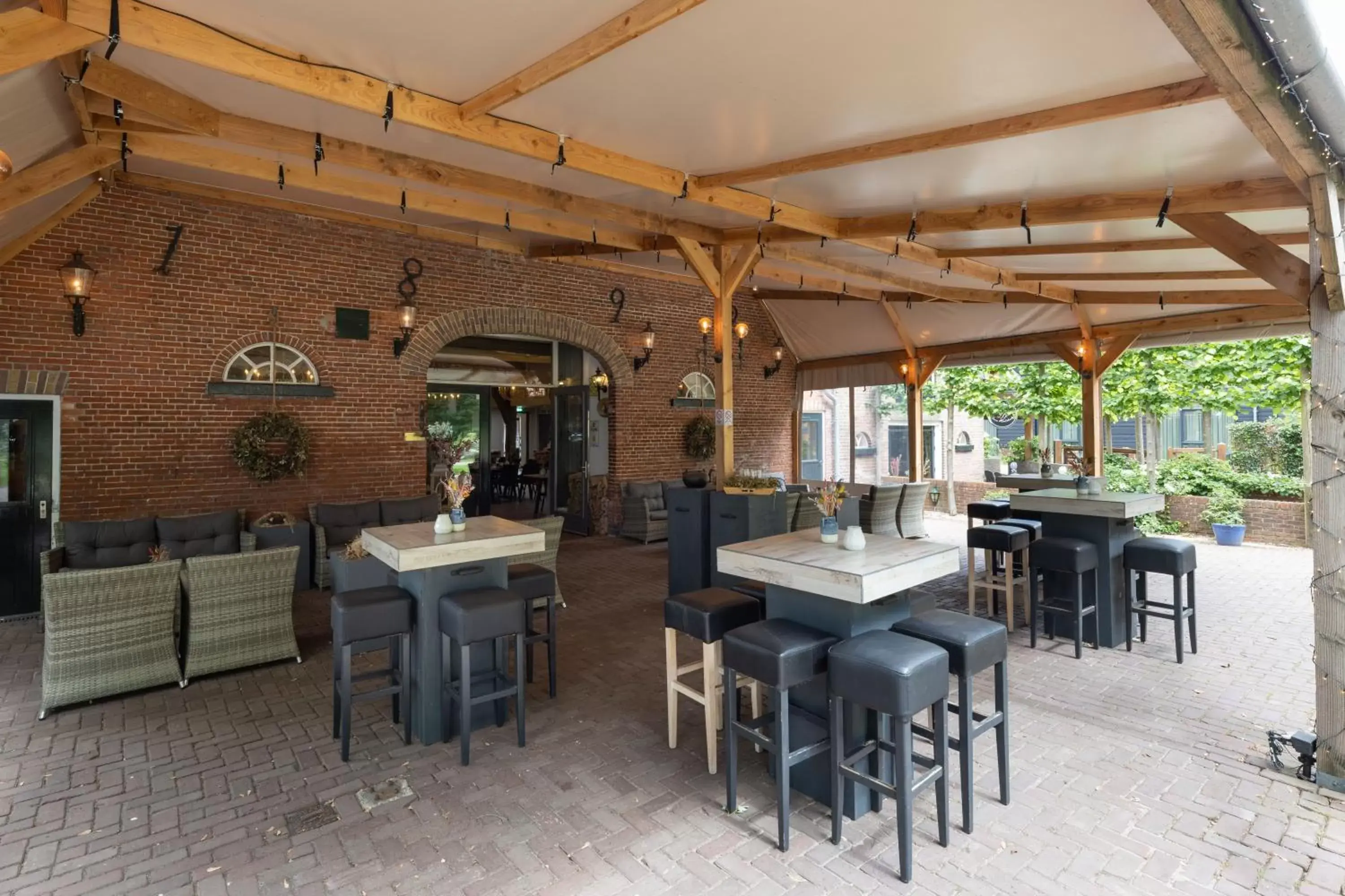 Property building, Restaurant/Places to Eat in Hotel Erve Hulsbeek