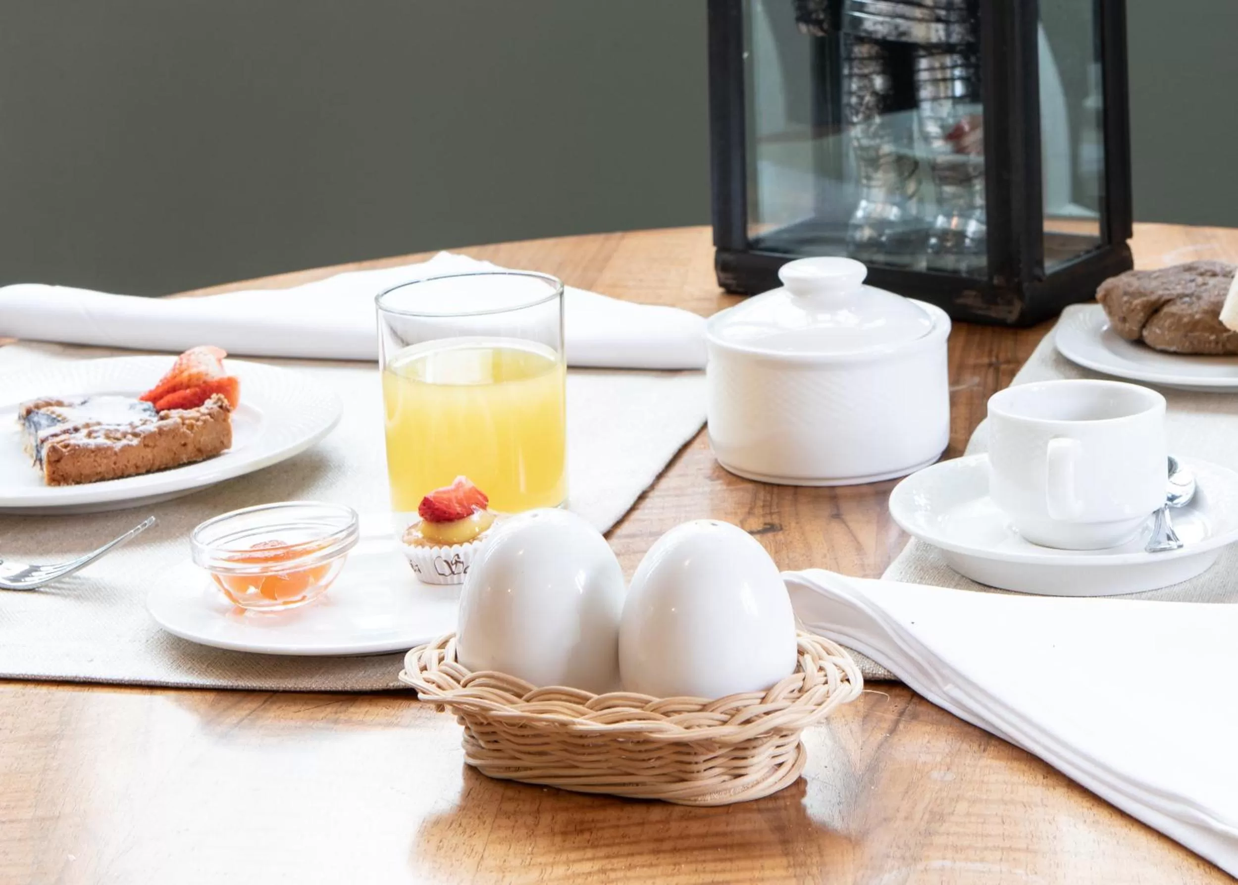 Food and drinks in Villa Belverde Boutique Hotel