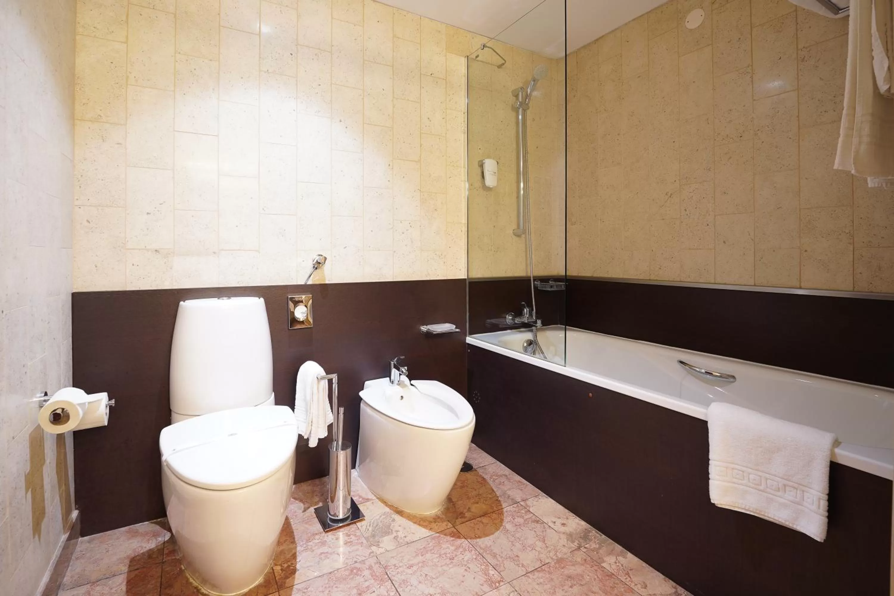 Bathroom in Legendary Lisboa Suites