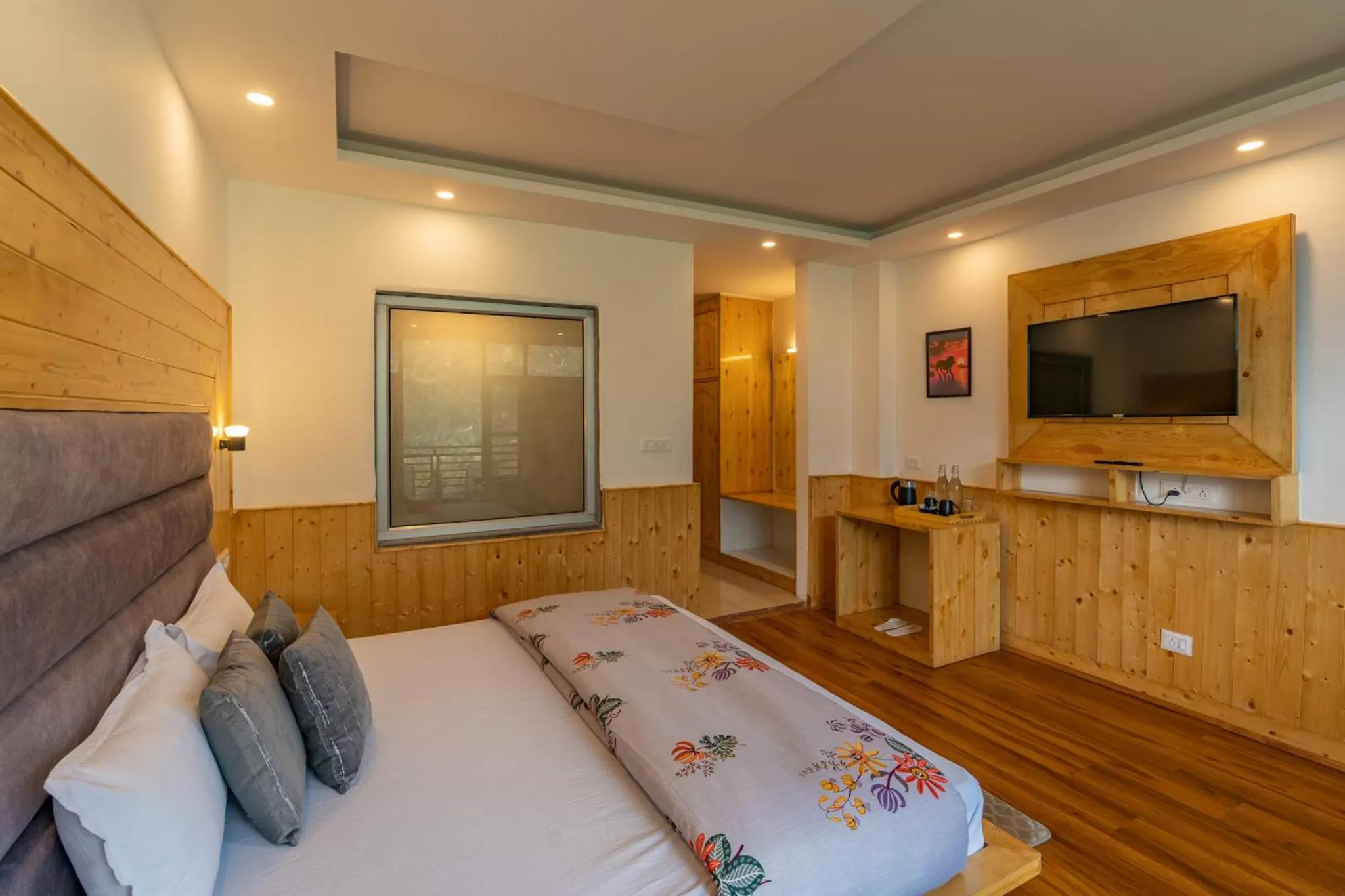 TV and multimedia, TV/Entertainment Center in The 14 Gables, A Boutique Stay