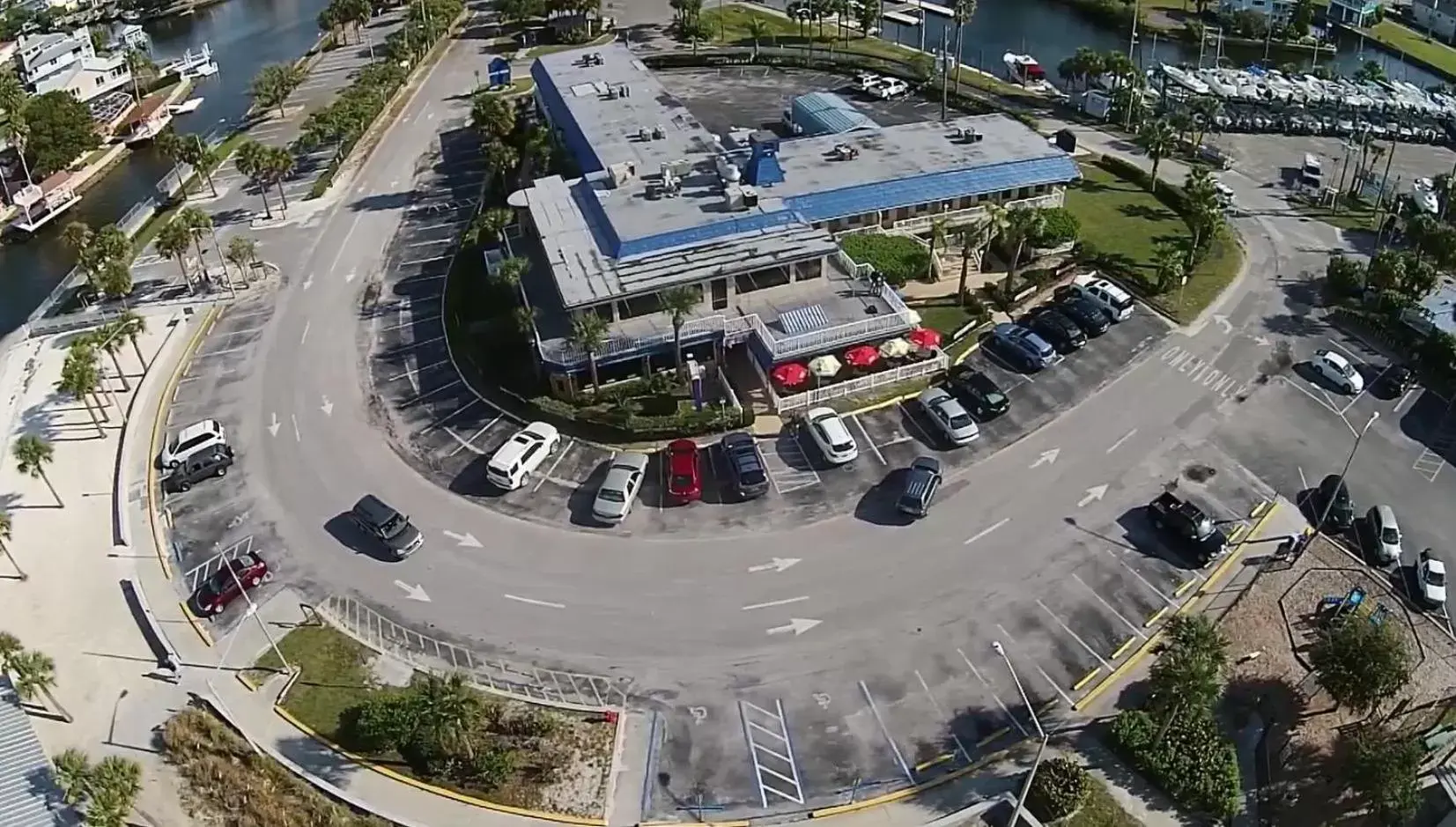 Bird's eye view, Bird's-eye View in Inn on the Gulf