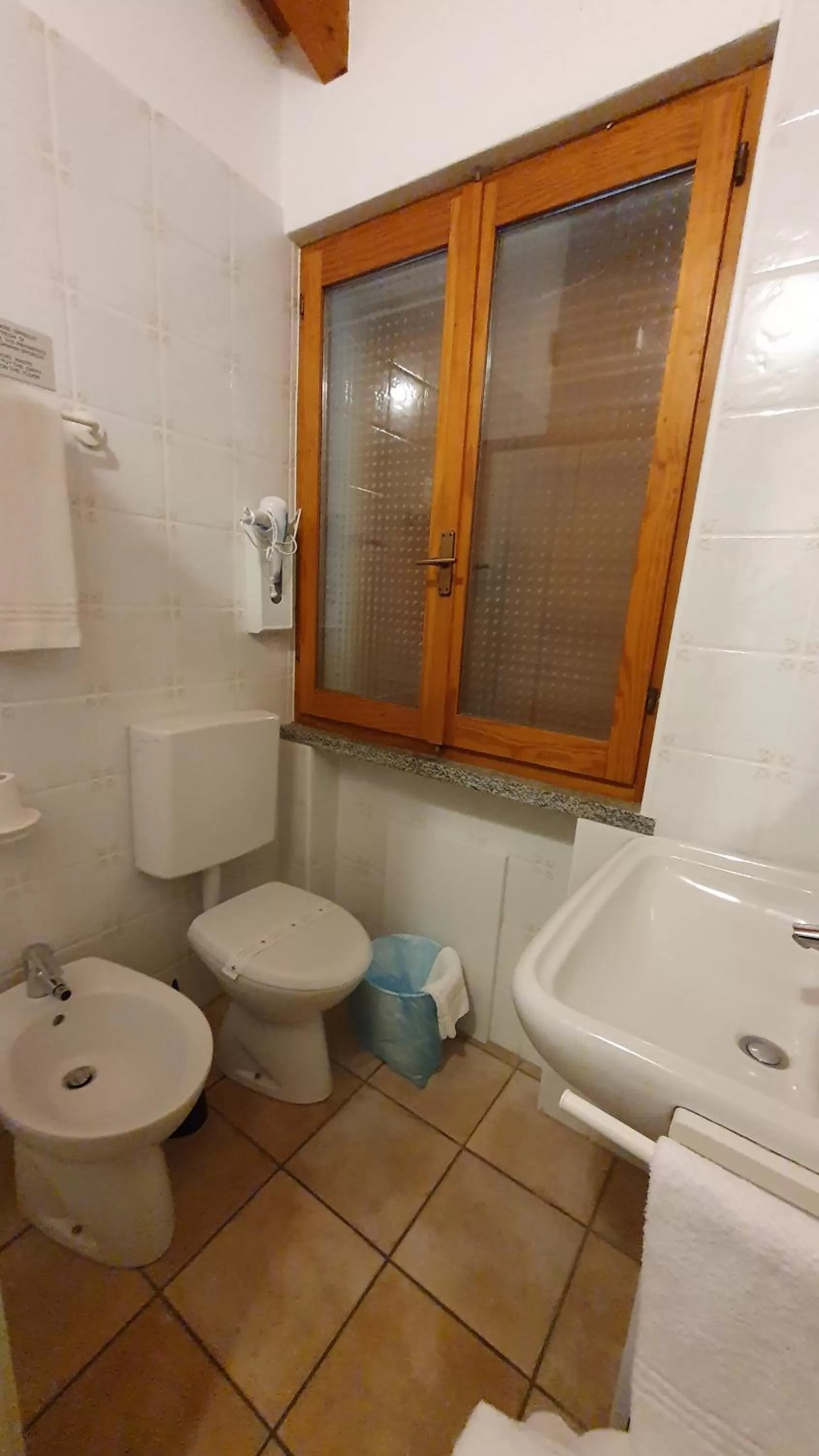 Shower in Stampa 1968 Hotel e Ristorante