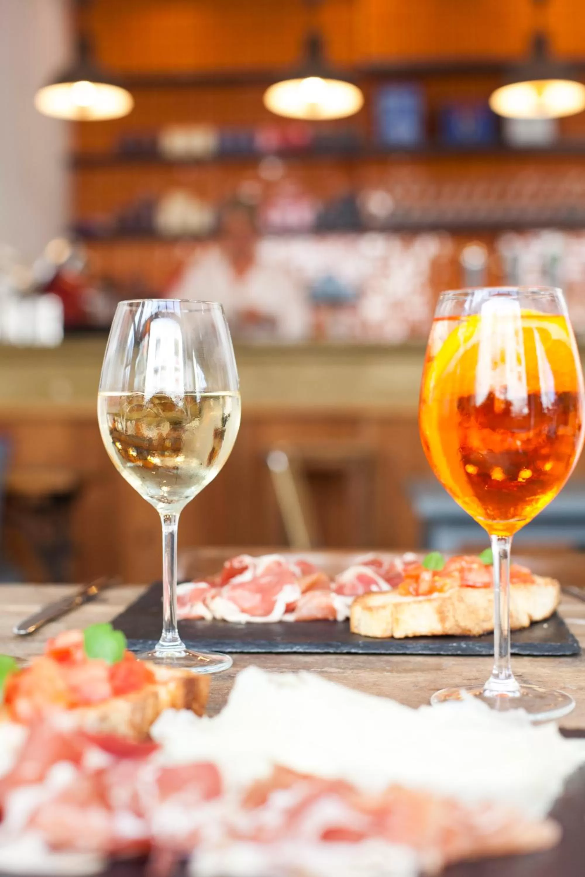 Restaurant/places to eat in Maison Volver