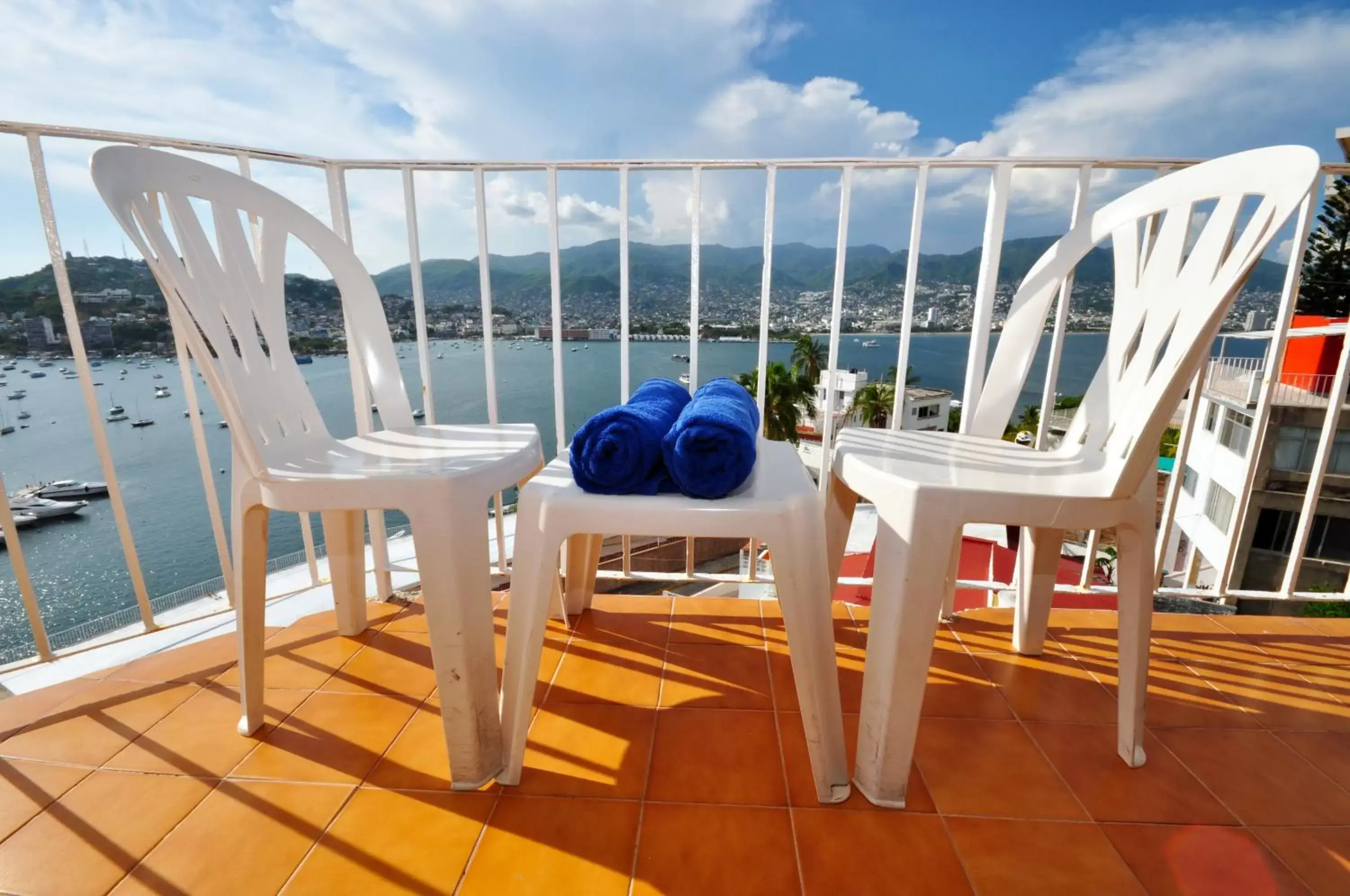 Balcony/Terrace in Alba Suites Acapulco