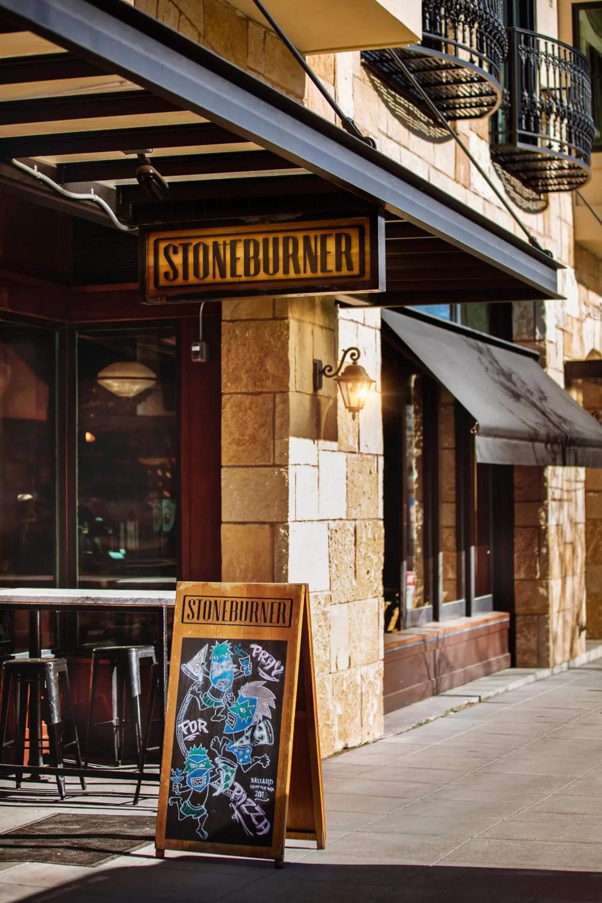 Property building in Hotel Ballard Property building in Hotel Ballard