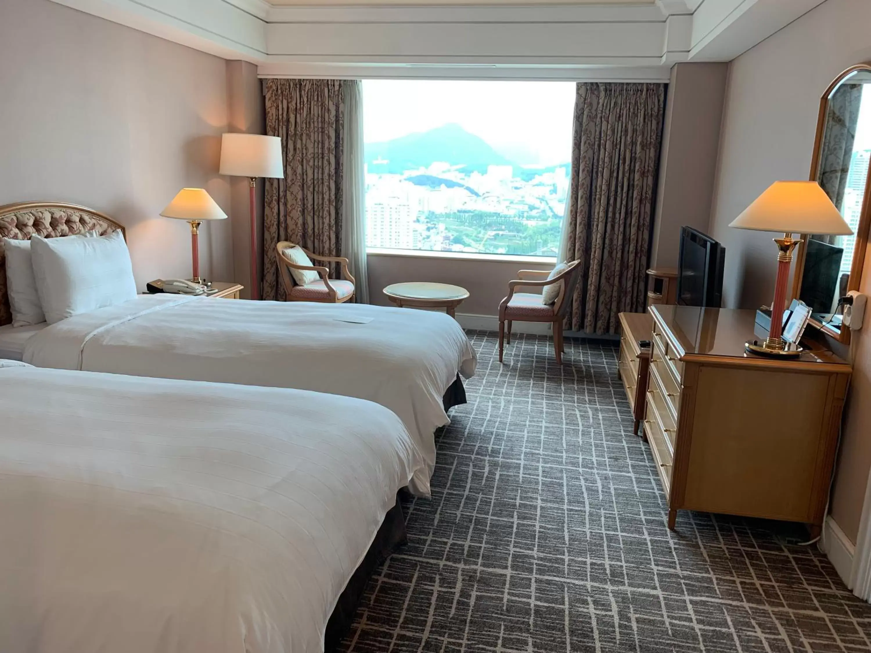 Bed, Mountain View in Lotte Hotel Busan