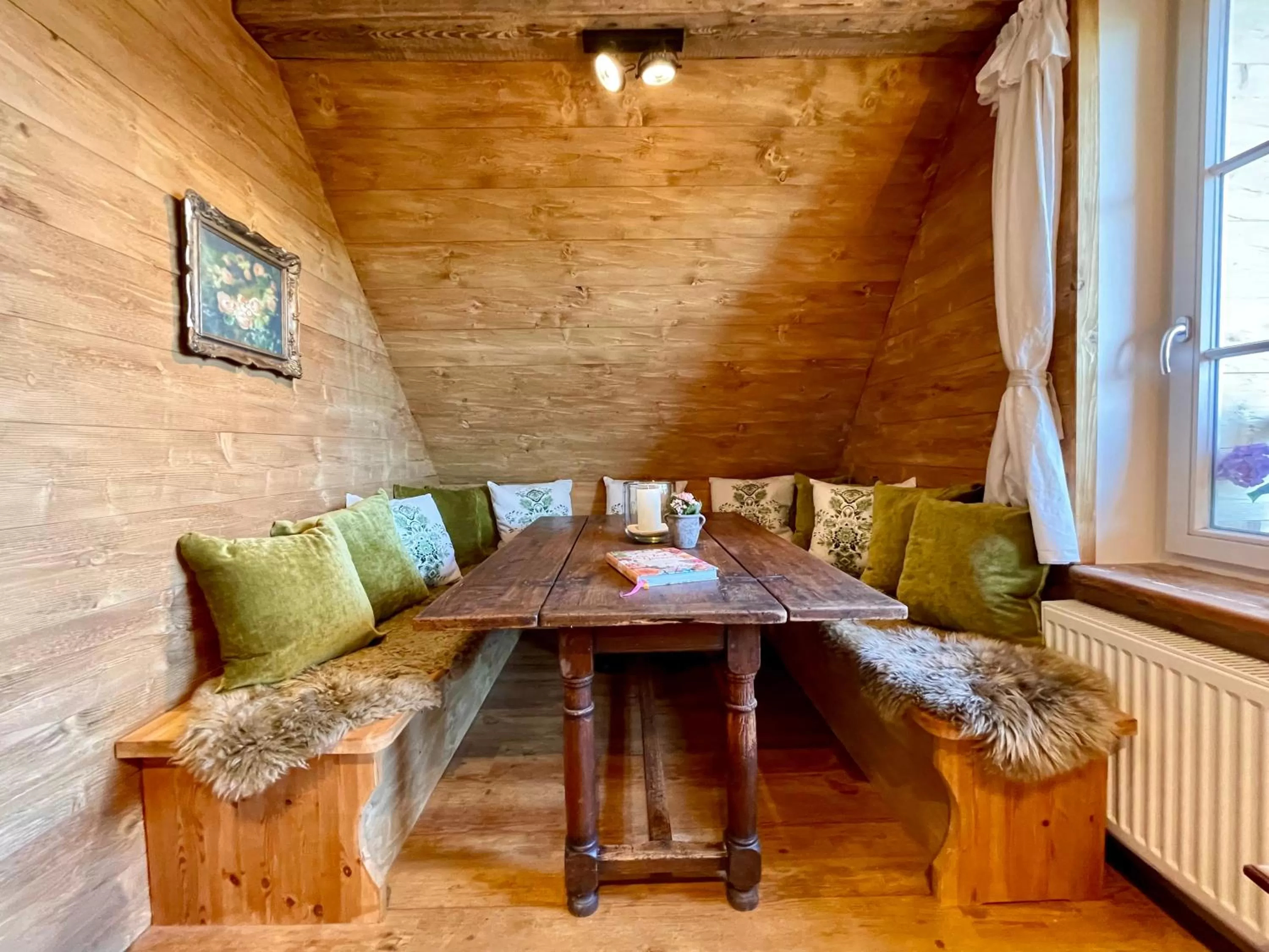 kitchen, Seating Area in Weißt Du noch - Gästehäuser & Suiten