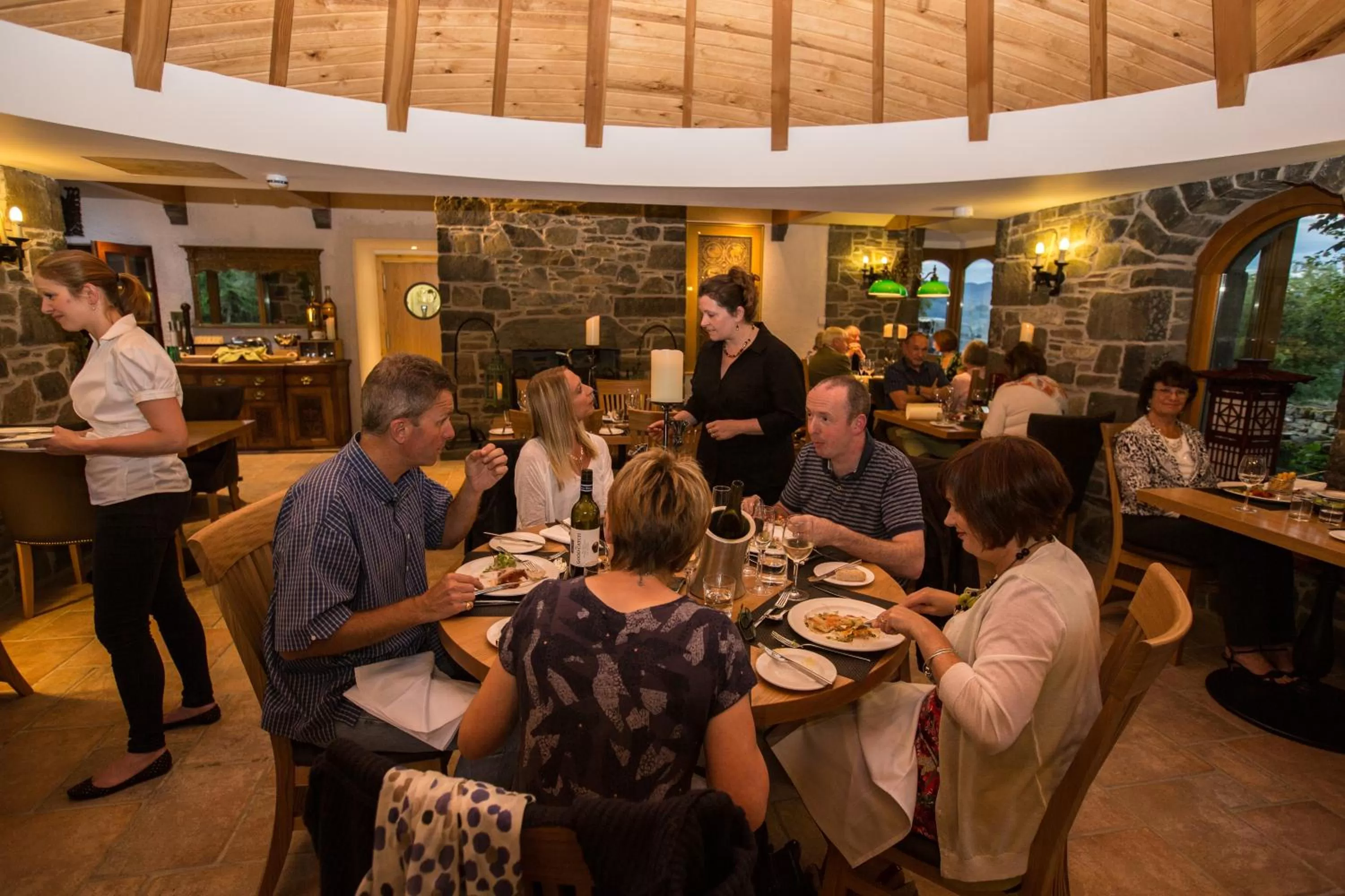 Restaurant/places to eat in Errichel House and Cottages