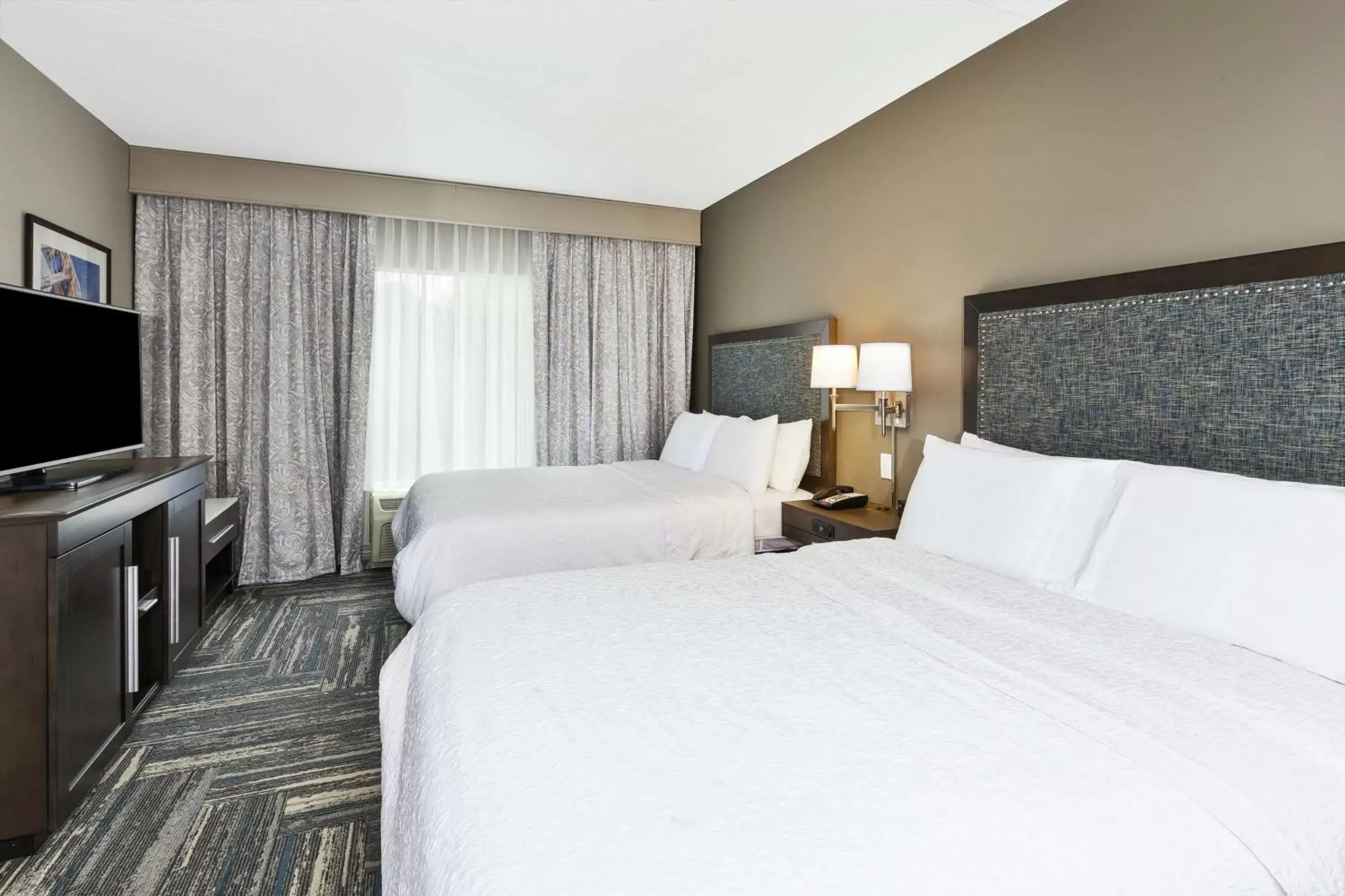 Bedroom, Bed in Hampton Inn & Suites Wells-Ogunquit