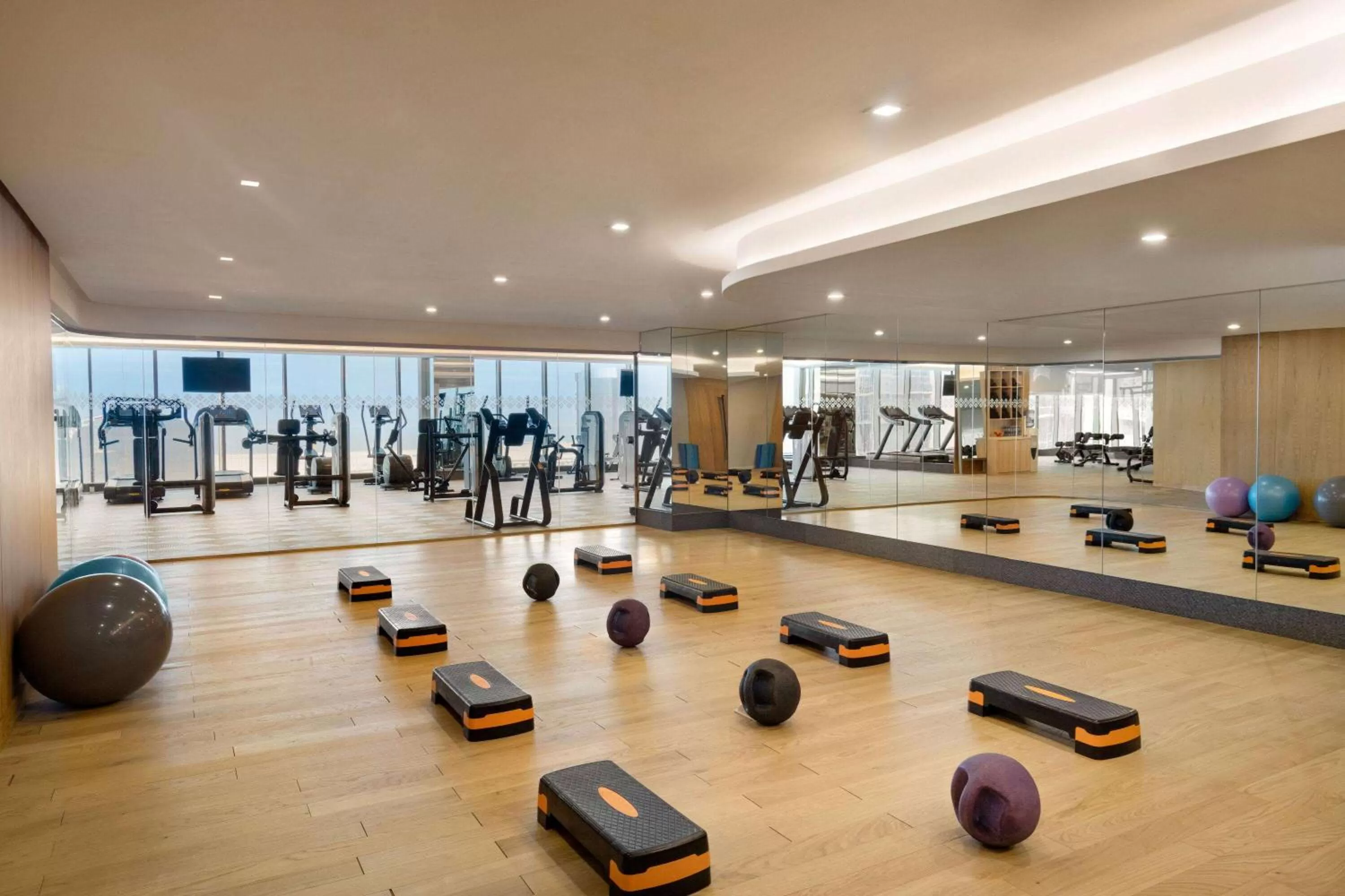 Fitness centre/facilities in Wyndham Grand Manama