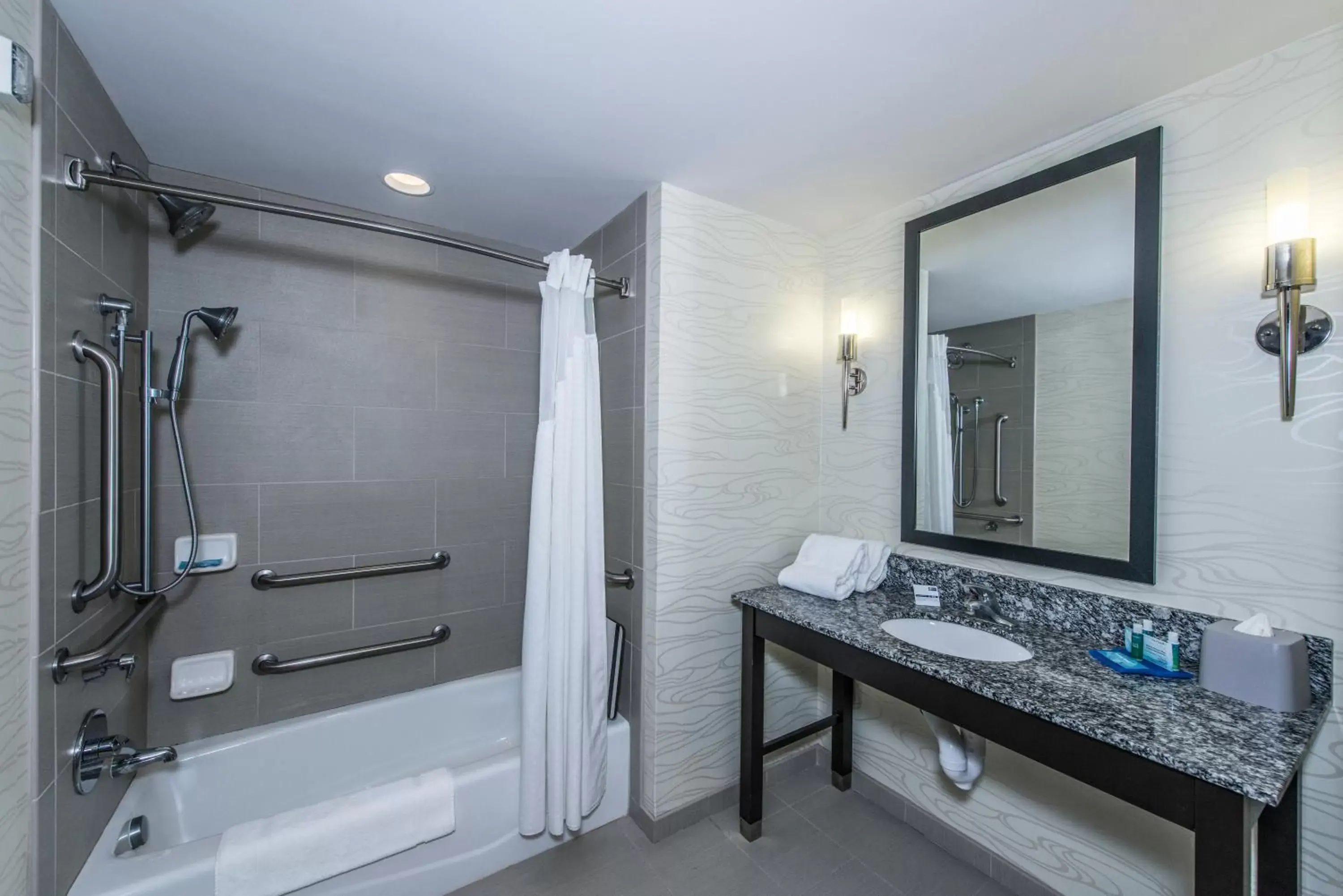 Bedroom, Bathroom in Holiday Inn Express and Suites North Charleston, an IHG Hotel