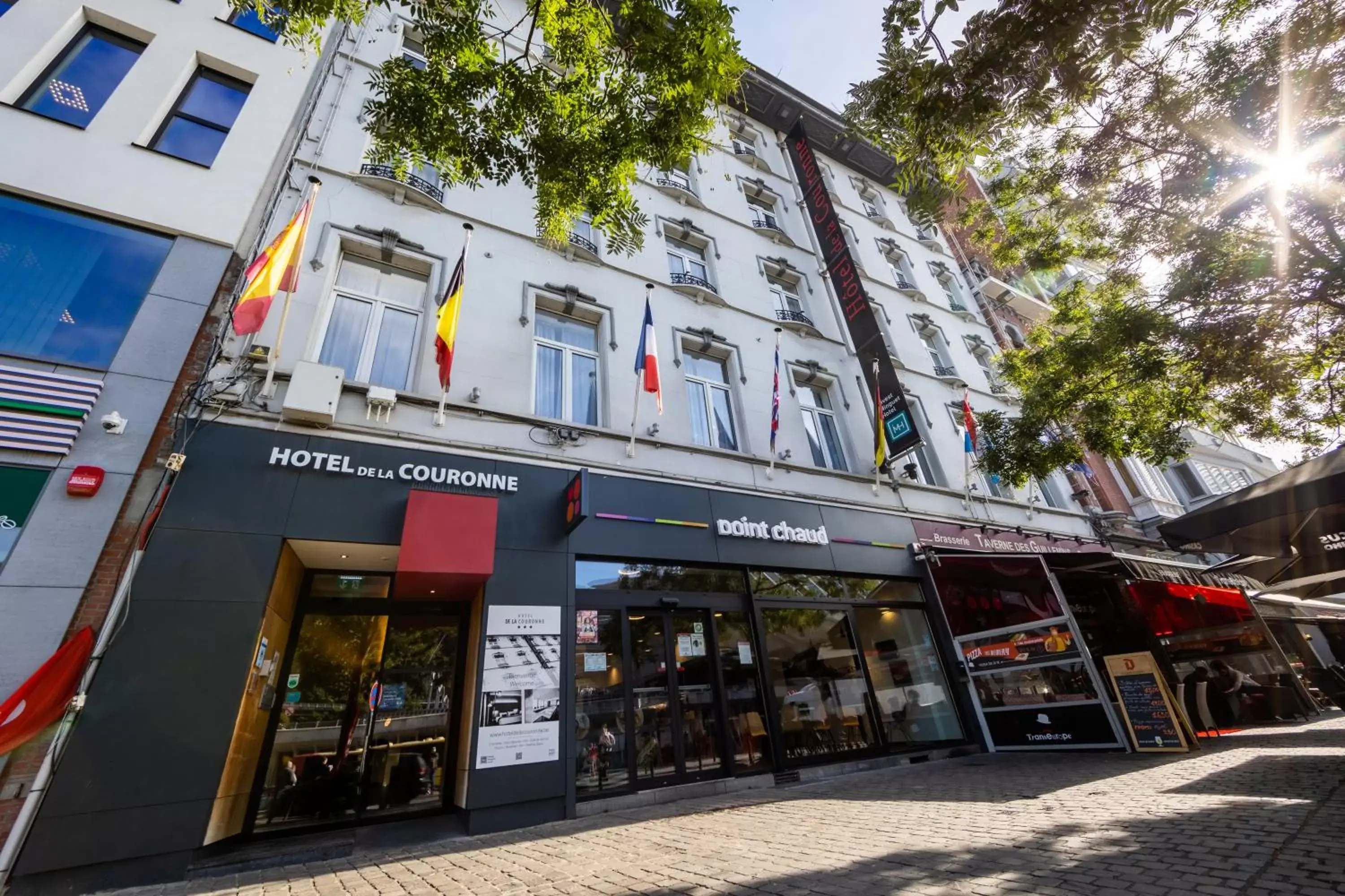 Facade/entrance, Property Building in Hotel De La Couronne Liege