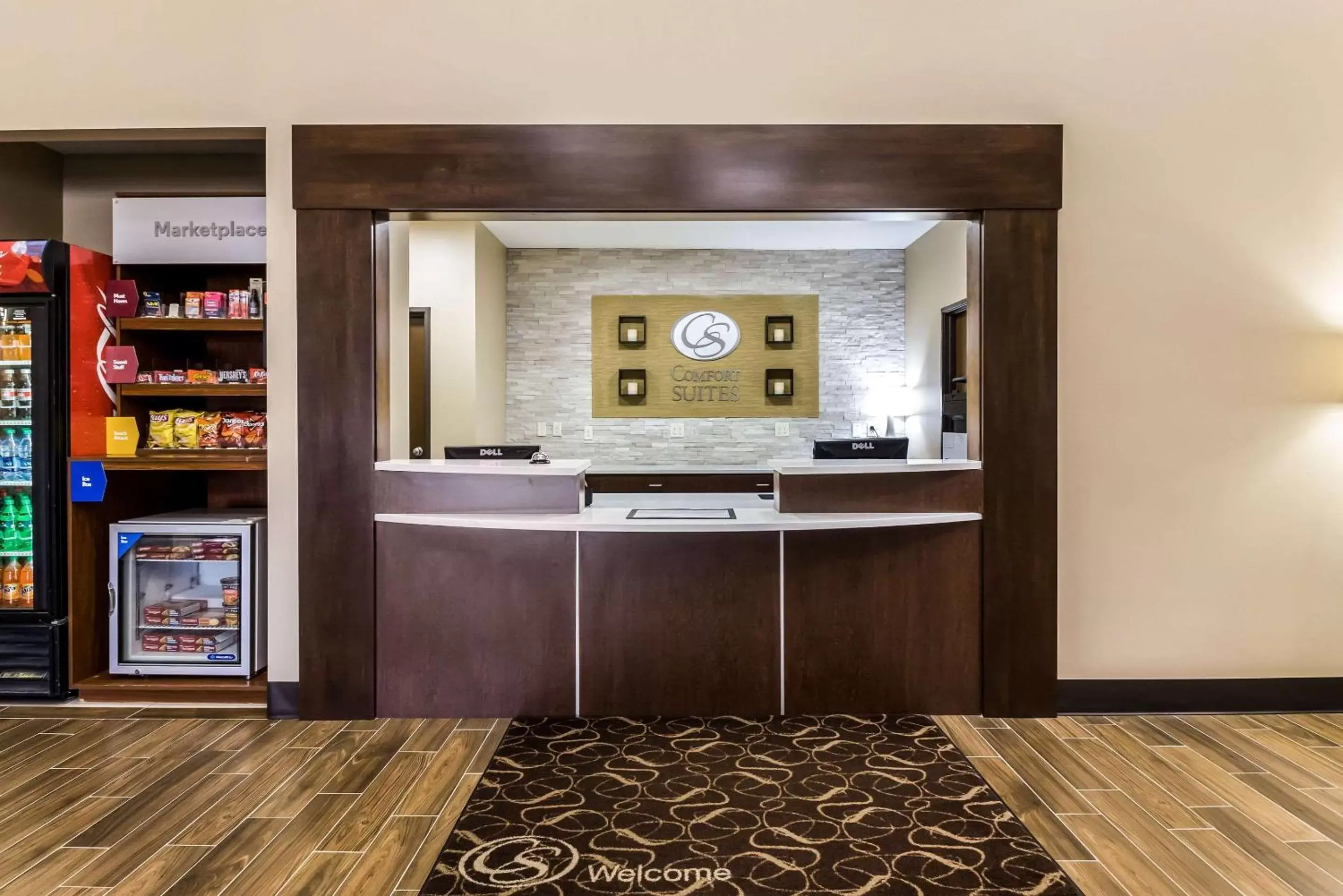 Lobby or reception in Comfort Suites - Sioux Falls