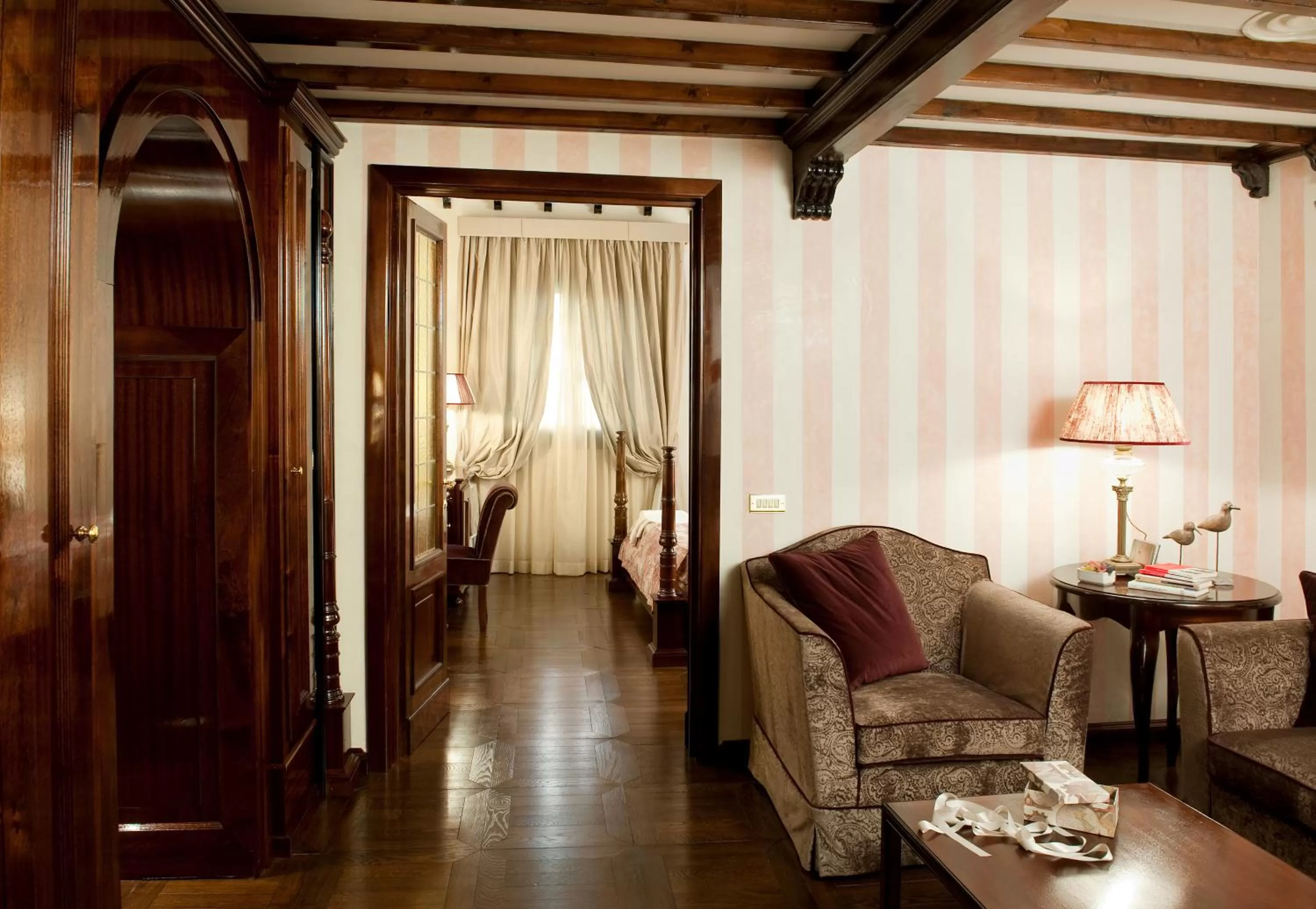 Photo of the whole room in Grand Hotel Baglioni