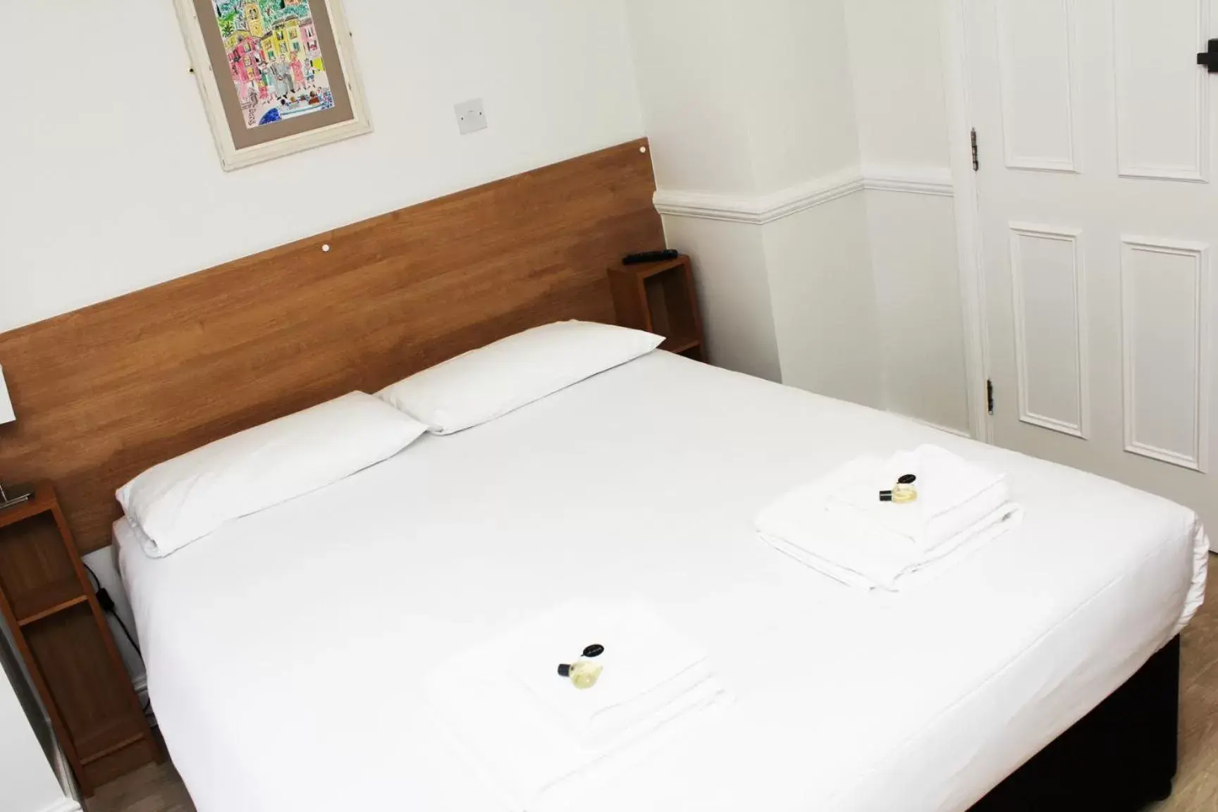 Standard Double Room in Gidea Park Hotel