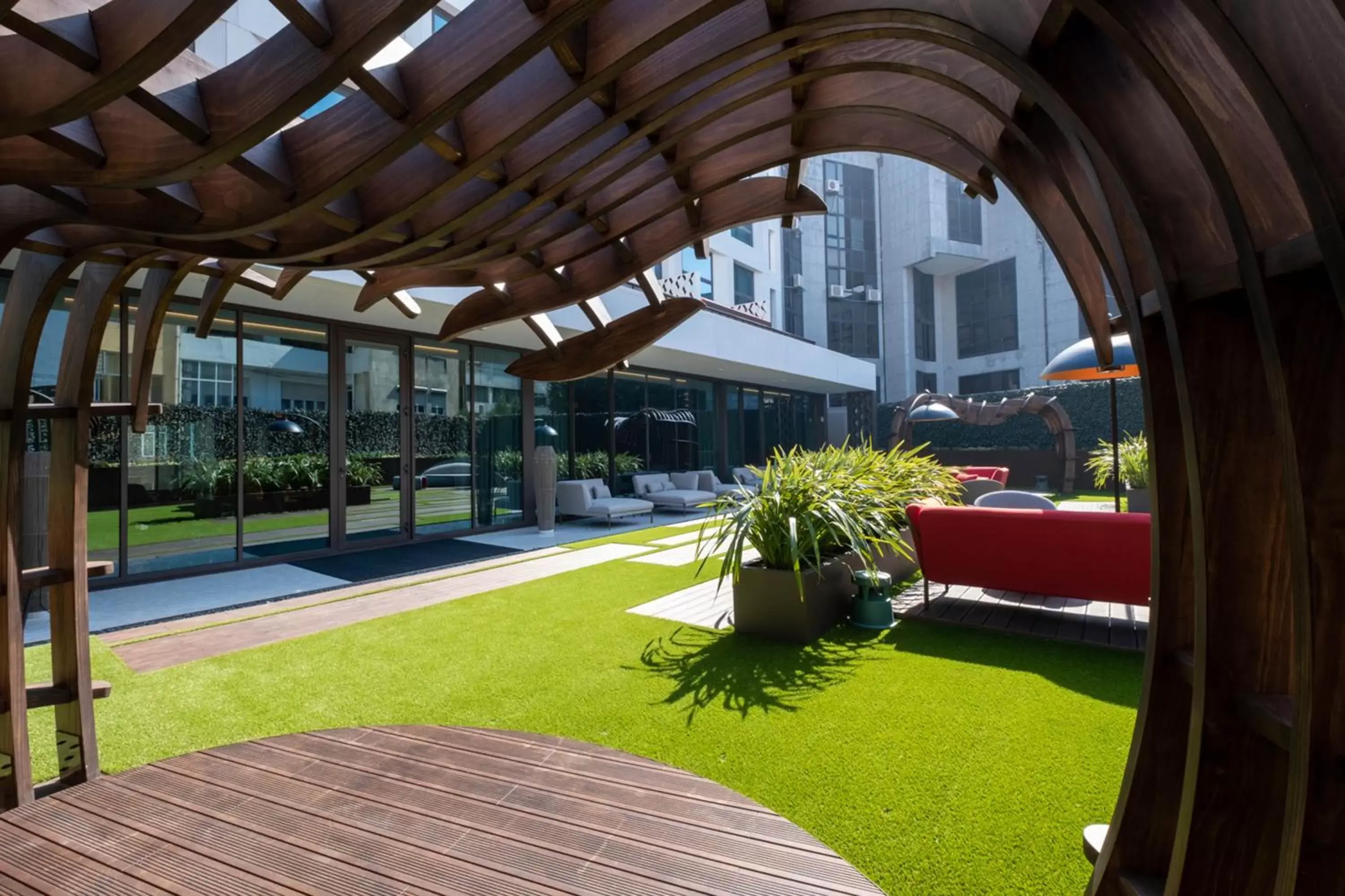 Garden, Swimming Pool in BessaHotel Baixa