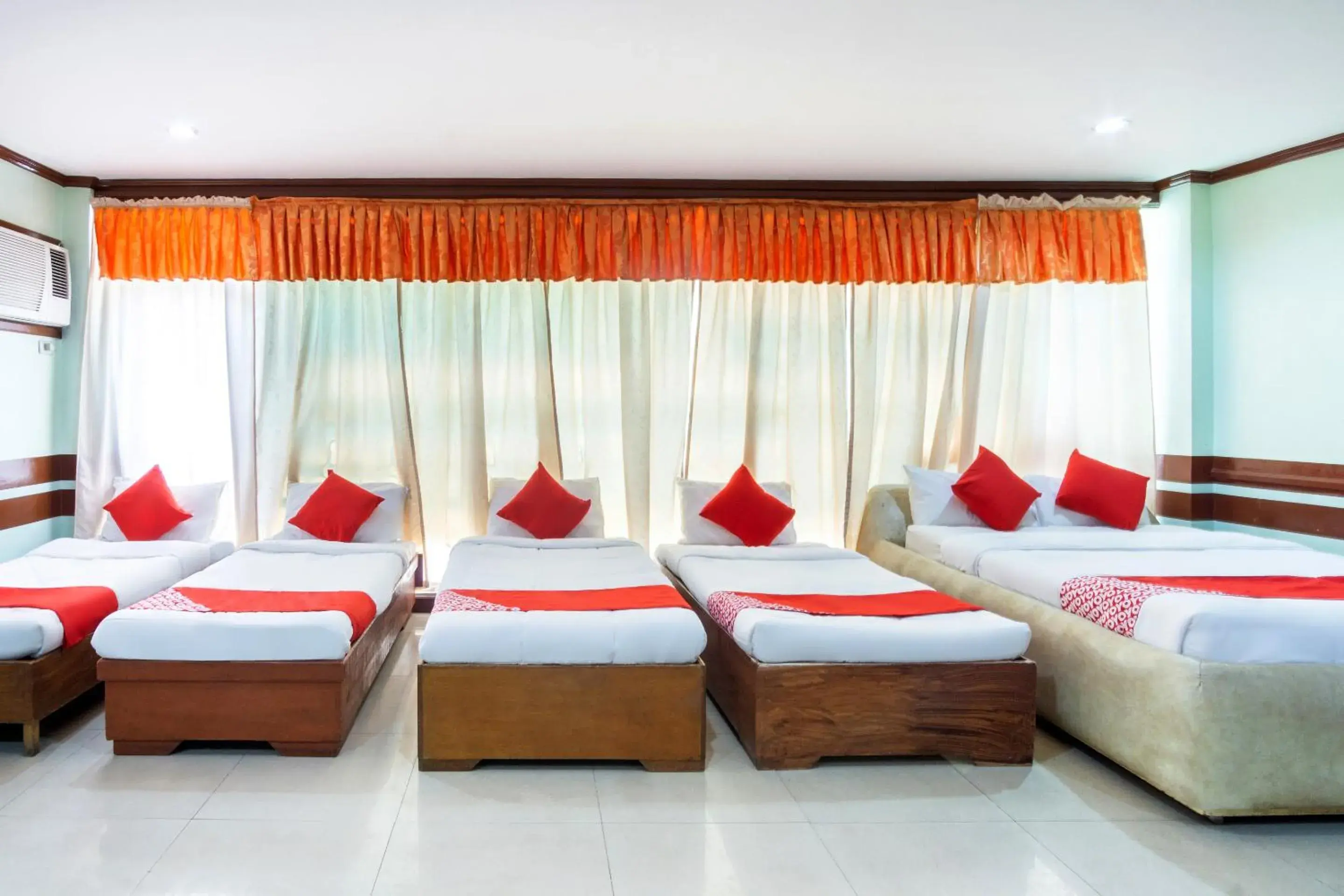 Photo of the whole room, Bed in OYO 166 Maanyag Pension House