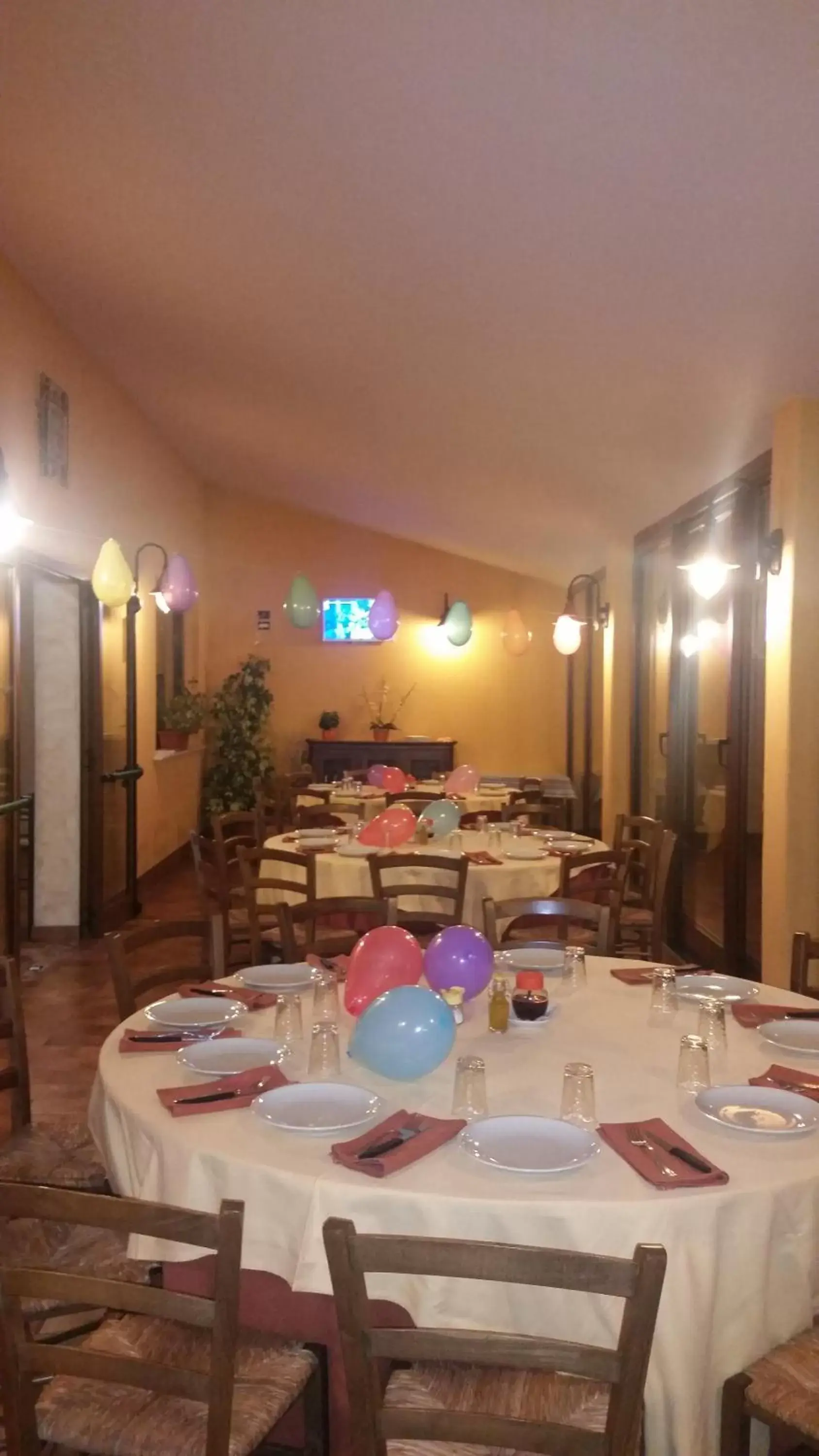 Banquet/Function facilities, Restaurant/Places to Eat in B & B OASI