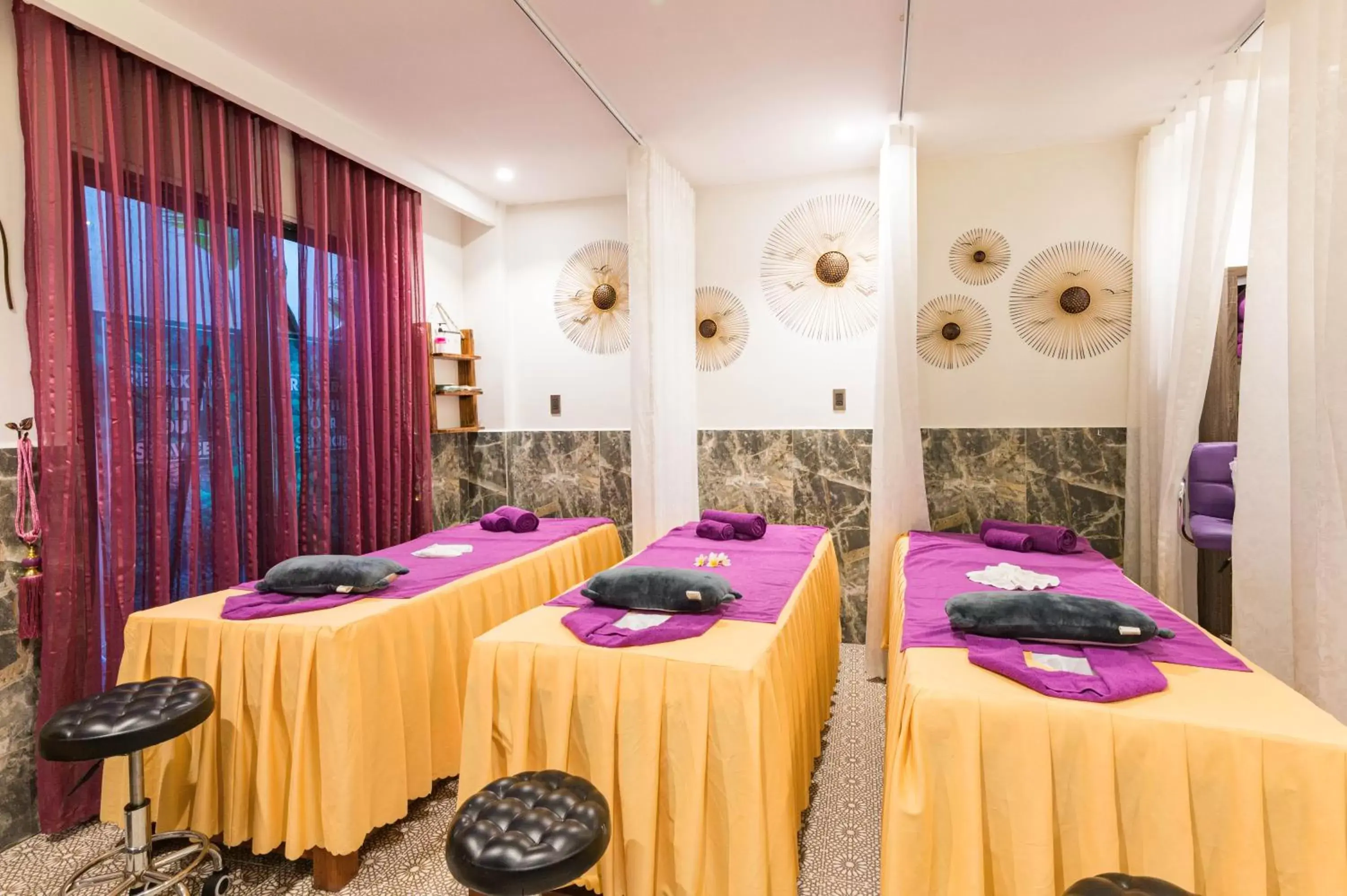 Spa and wellness centre/facilities, Bed in Hoang Trinh Hotel Spa and wellness centre/facilities, Bed in Hoang Trinh Hotel