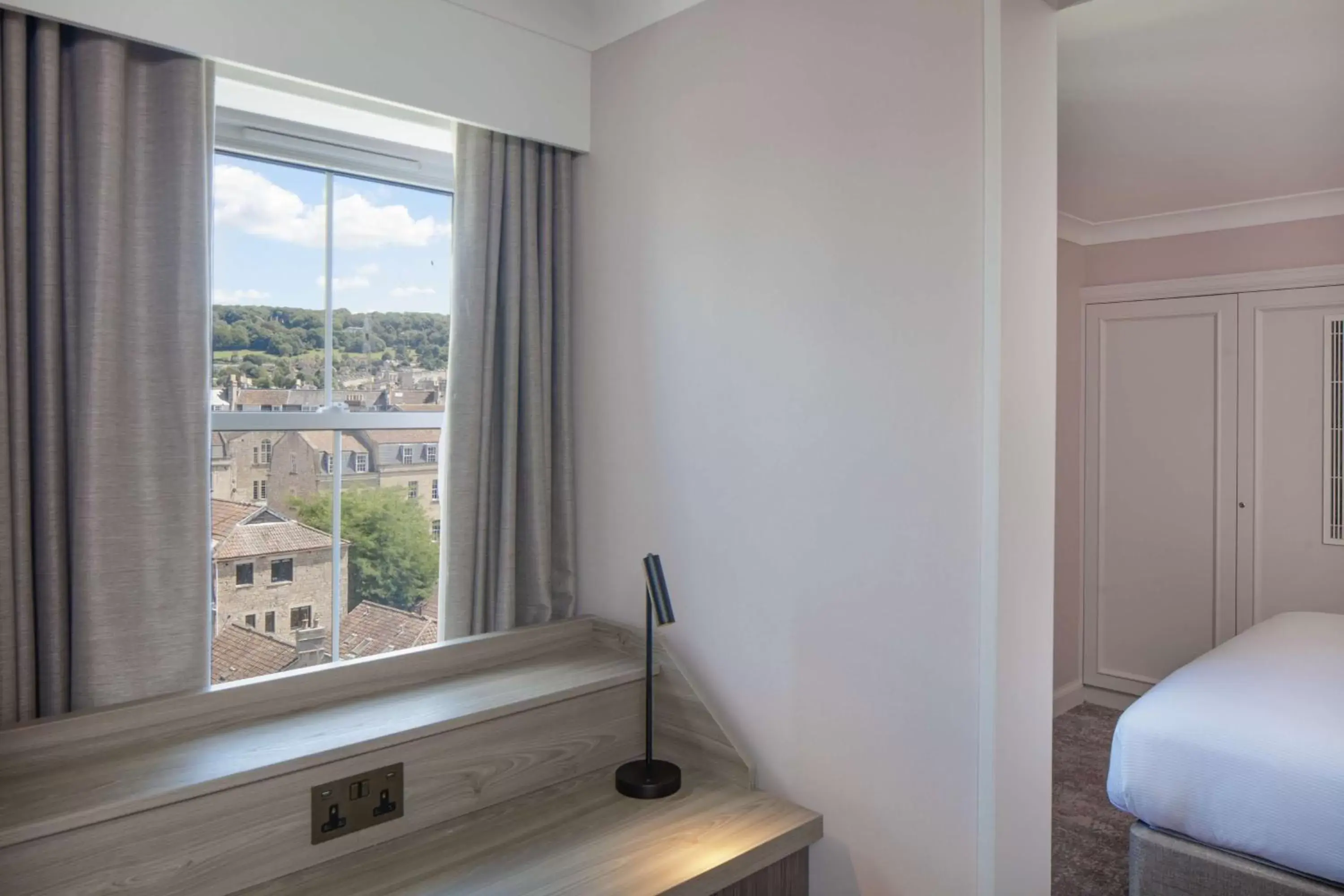 Superior Queen Room in DoubleTree by Hilton Bath Superior Queen Room in DoubleTree by Hilton Bath