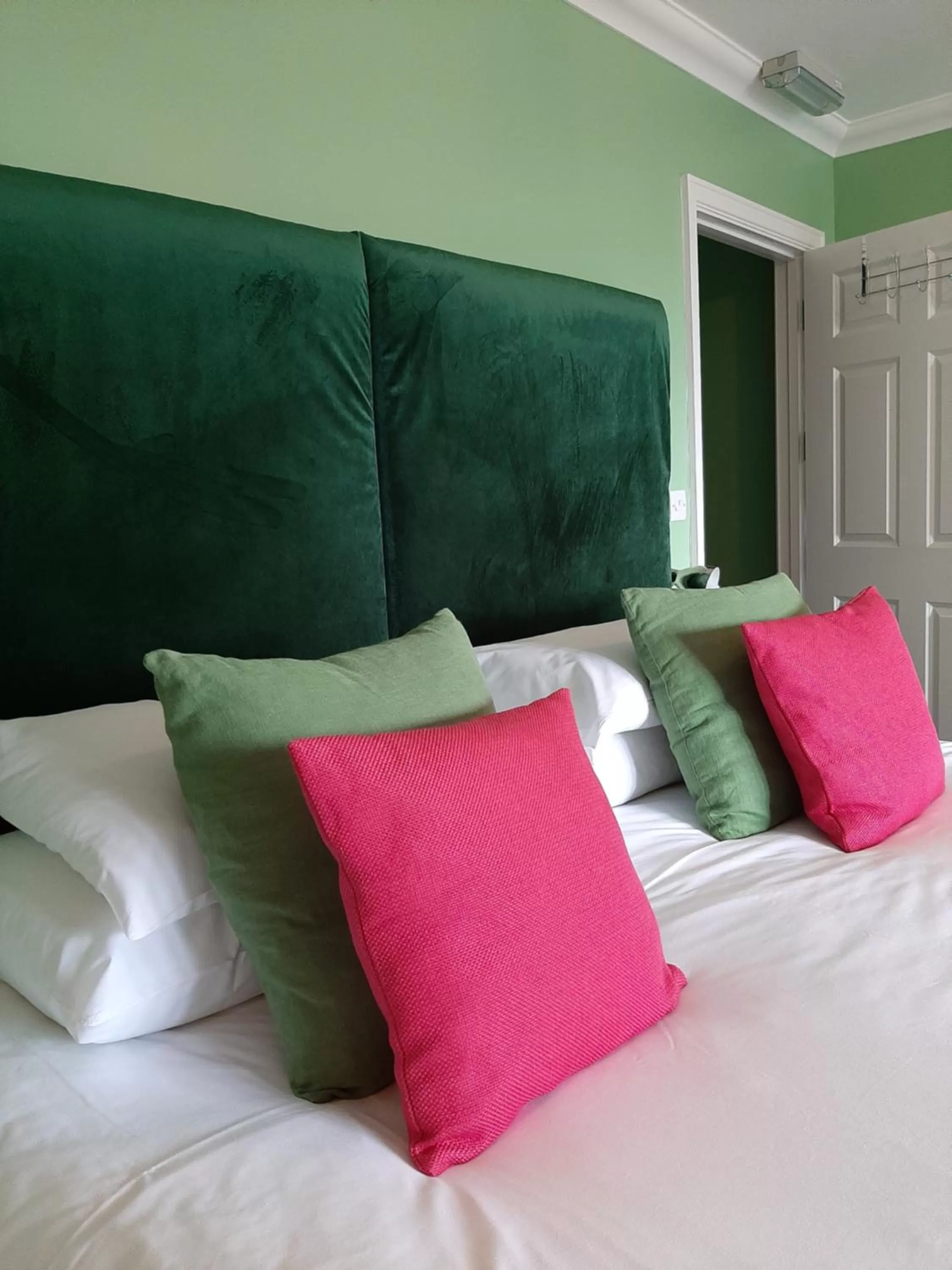 Bed in Patricks Boathouse