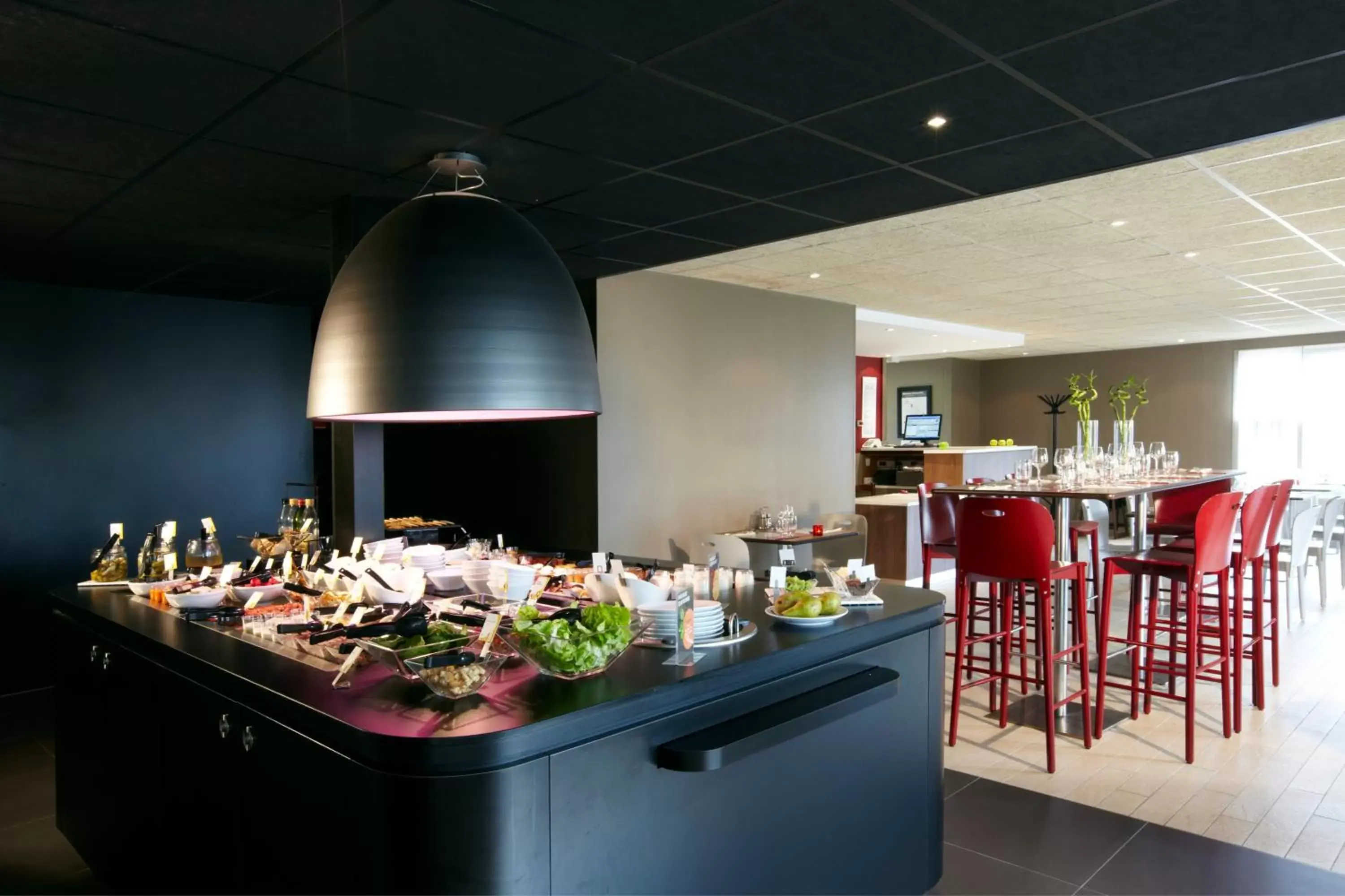 Restaurant/places to eat in Campanile Rouen Est - Franqueville Saint Pierre Restaurant/places to eat in Campanile Rouen Est - Franqueville Saint Pierre
