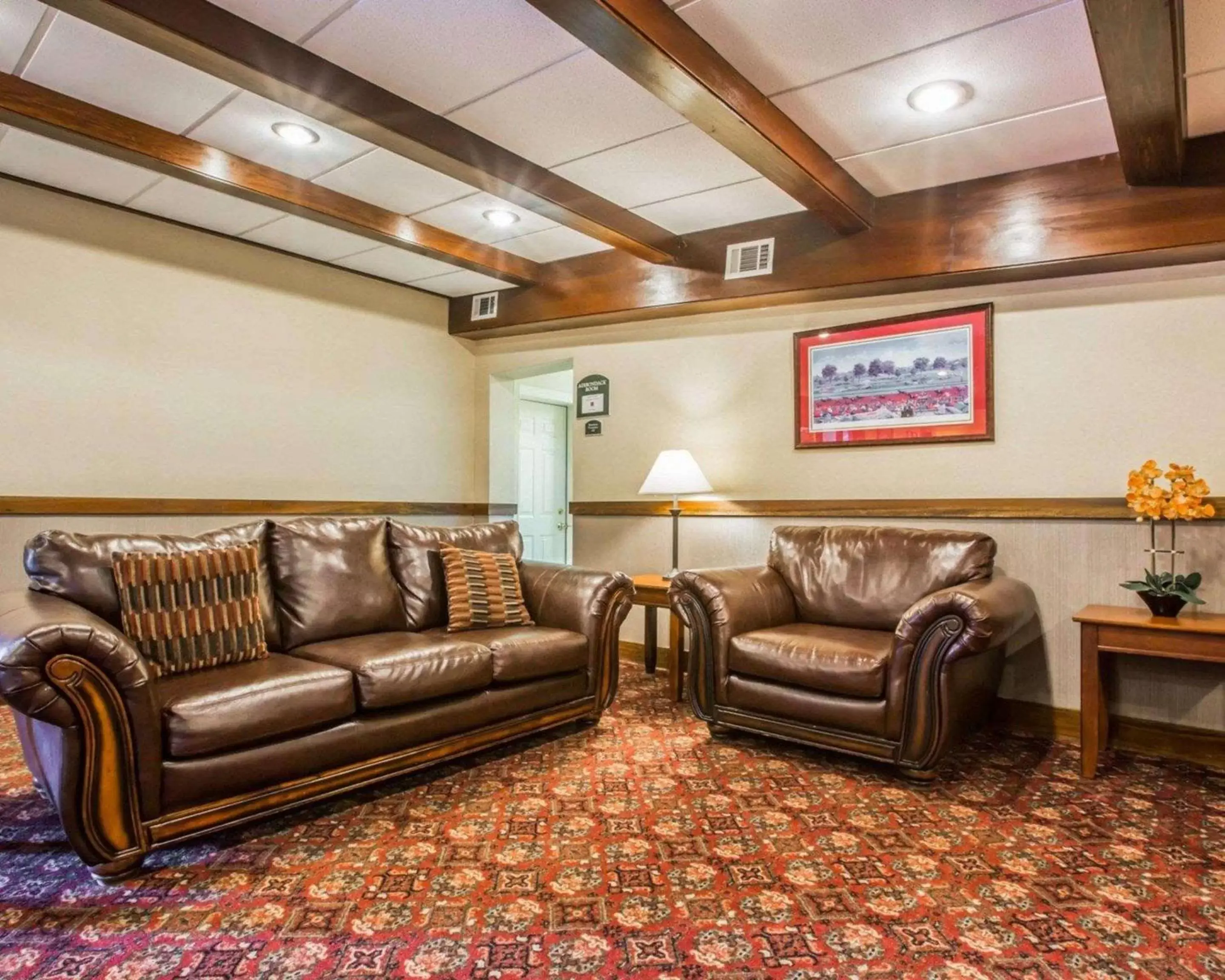 Lobby or reception, Seating Area in Clarion Inn & Suites Lake George