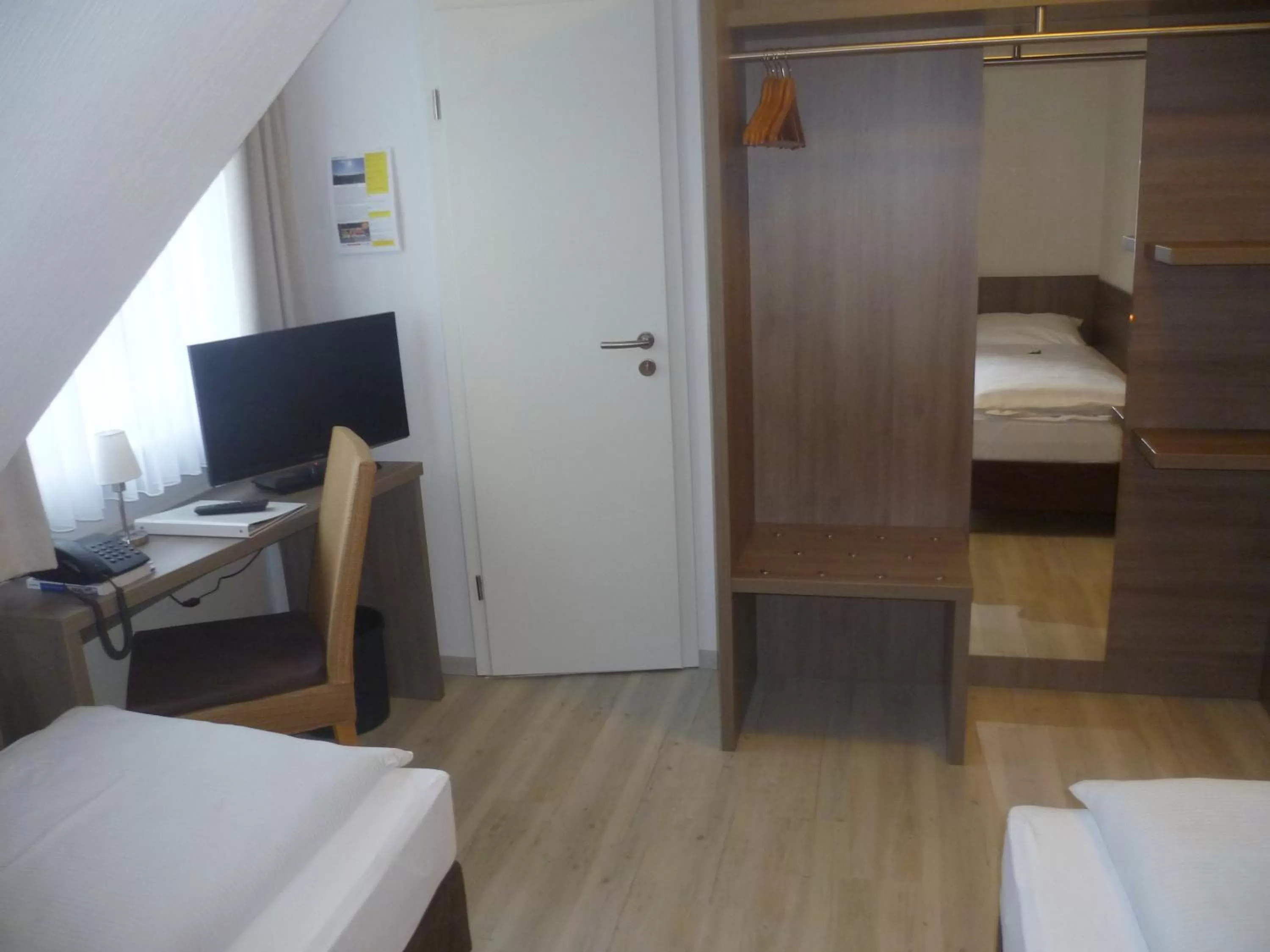 Bedroom, Bed in Landgasthof Zur scharfen Ecke