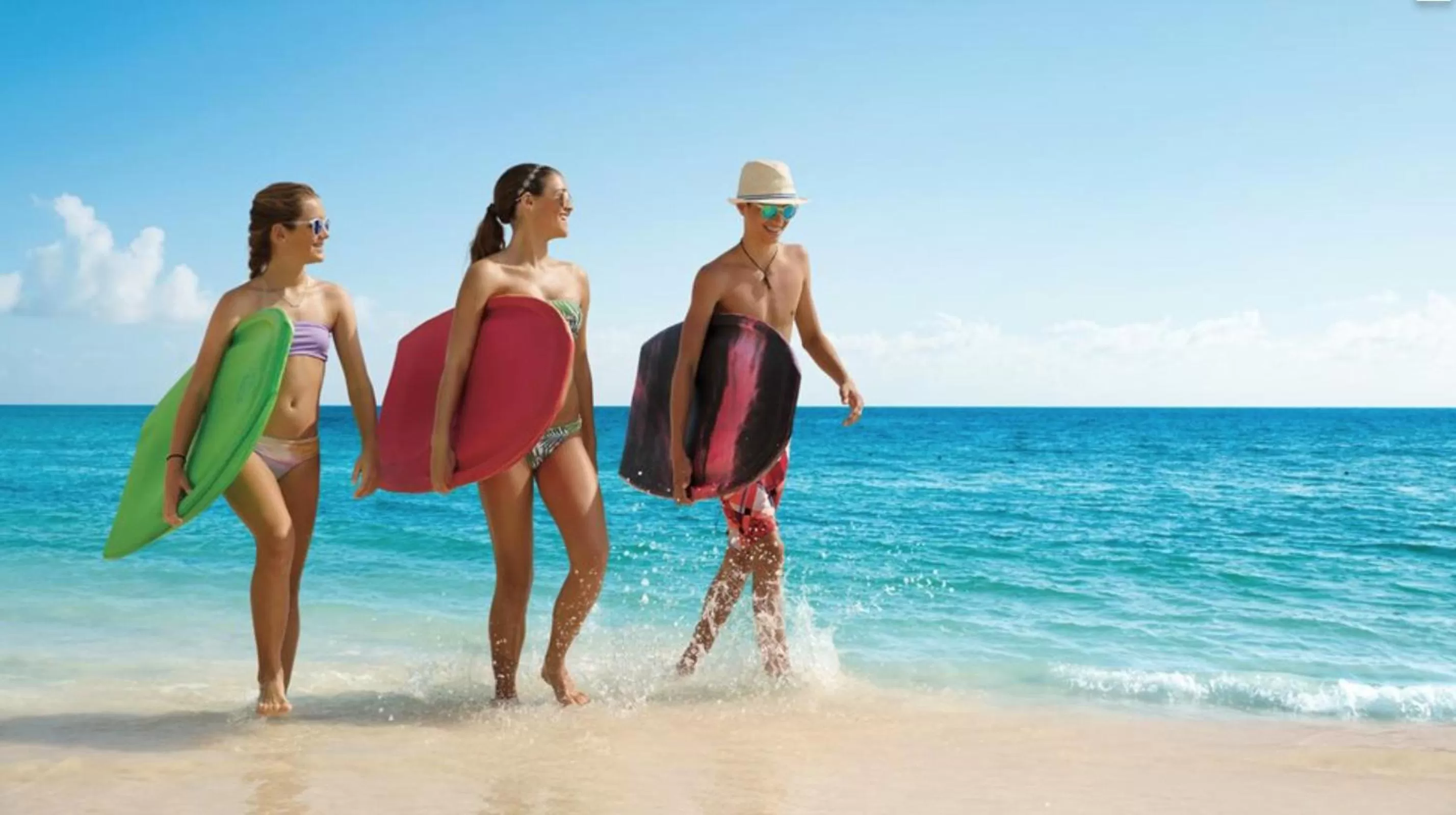 Beach in TROPICANA SUITES DELUXE BEACH CLUB and POOL - playa LOS CORALES