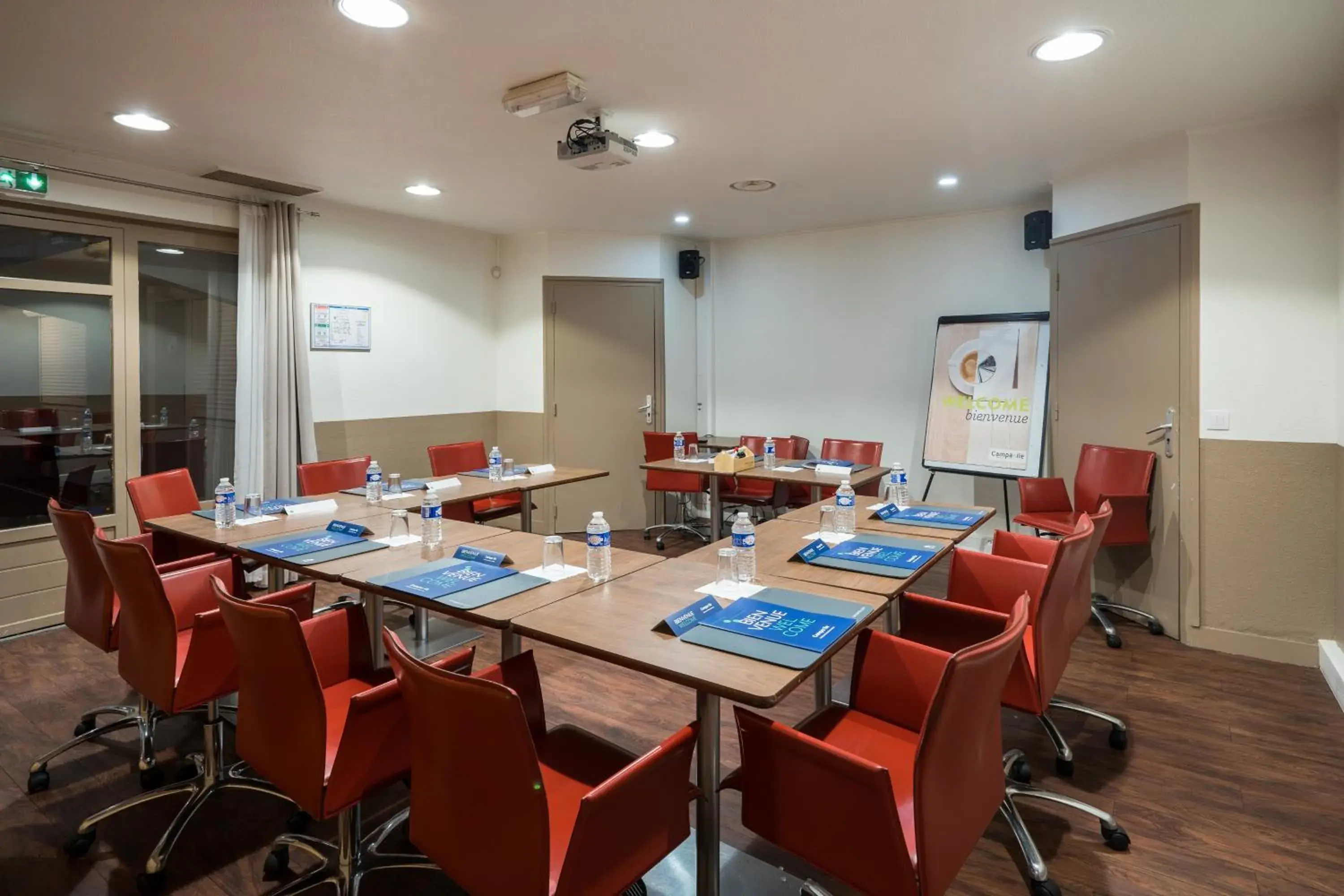 Meeting/conference room in Campanile Montesson - Le Vésinet