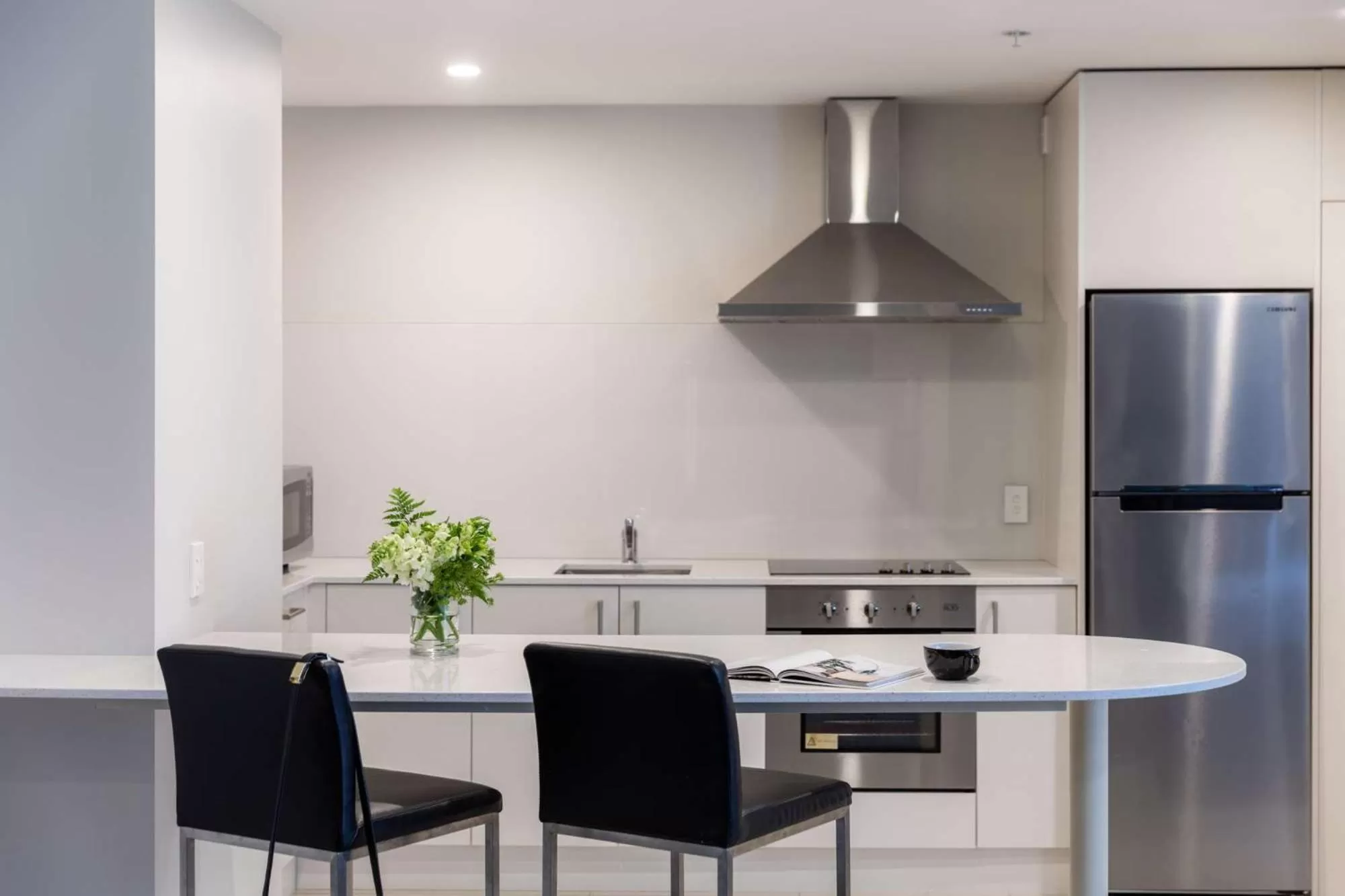 Photo of the whole room in Rydges Auckland