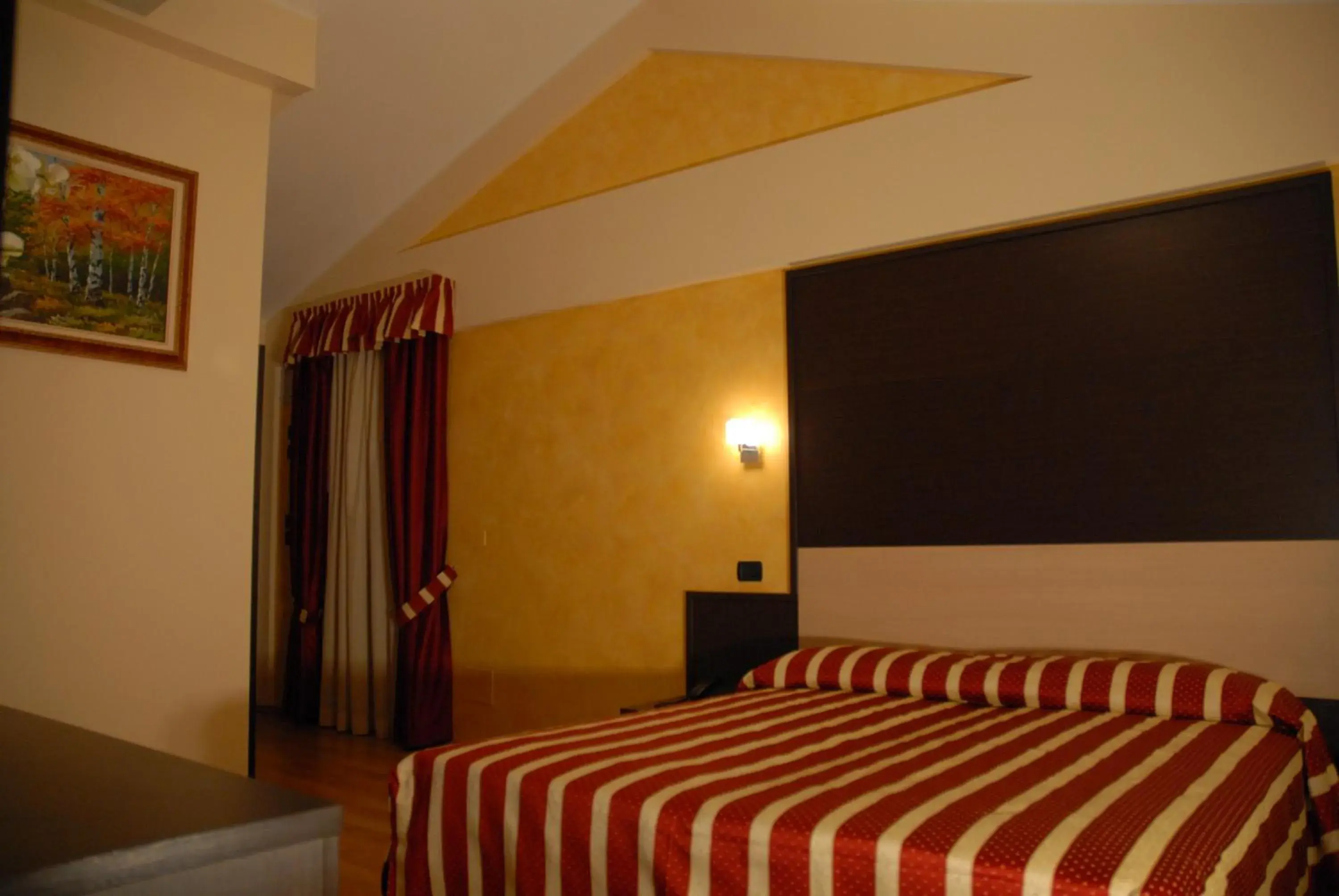 Bed in Hotel Iacone