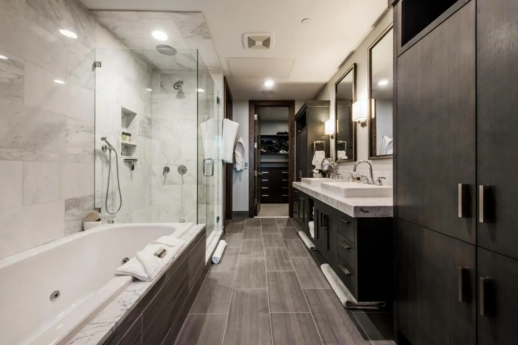 Bathroom in Stein Eriksen Residences