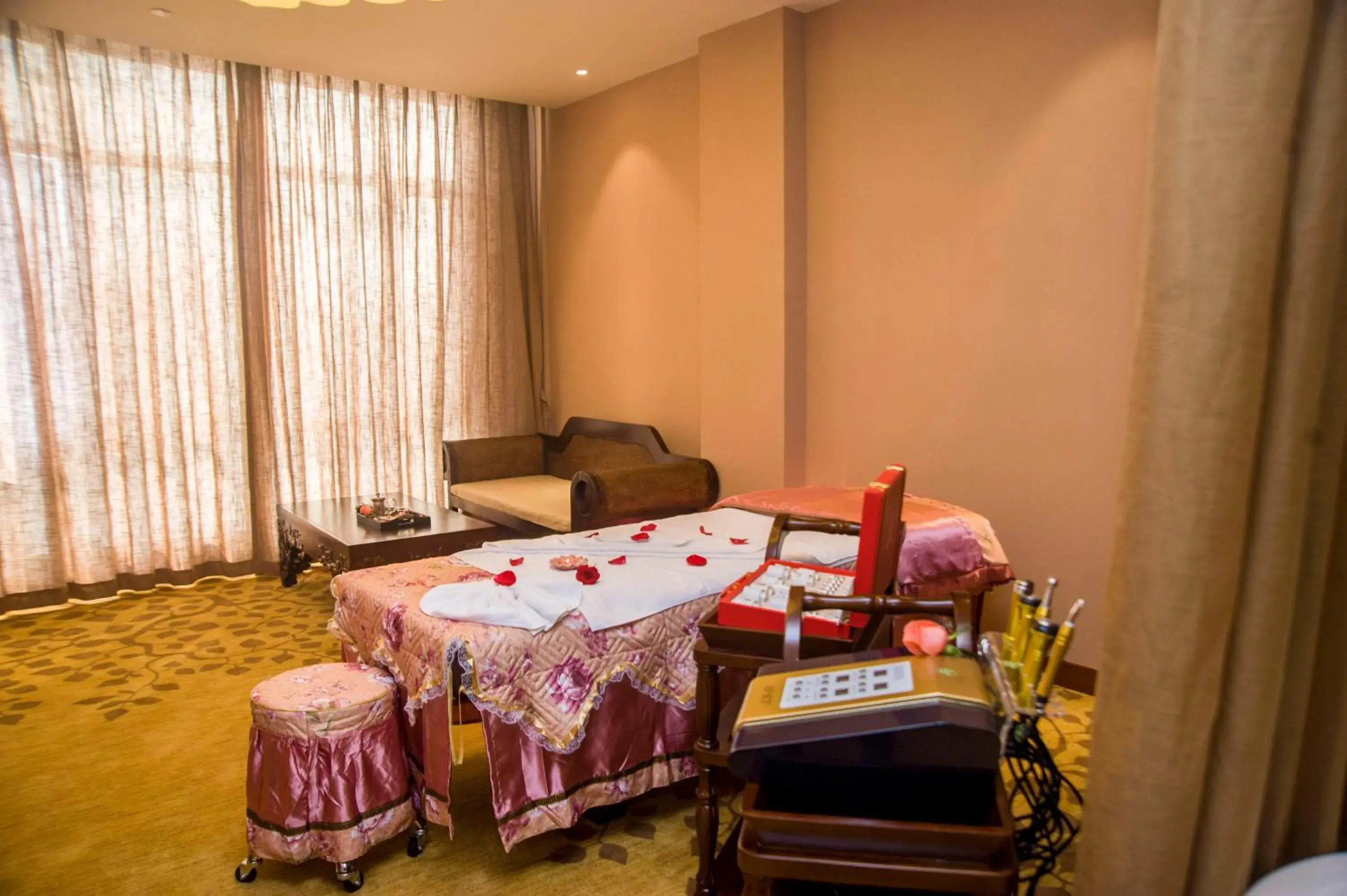 Spa and wellness centre/facilities in Rongjiang Hotel